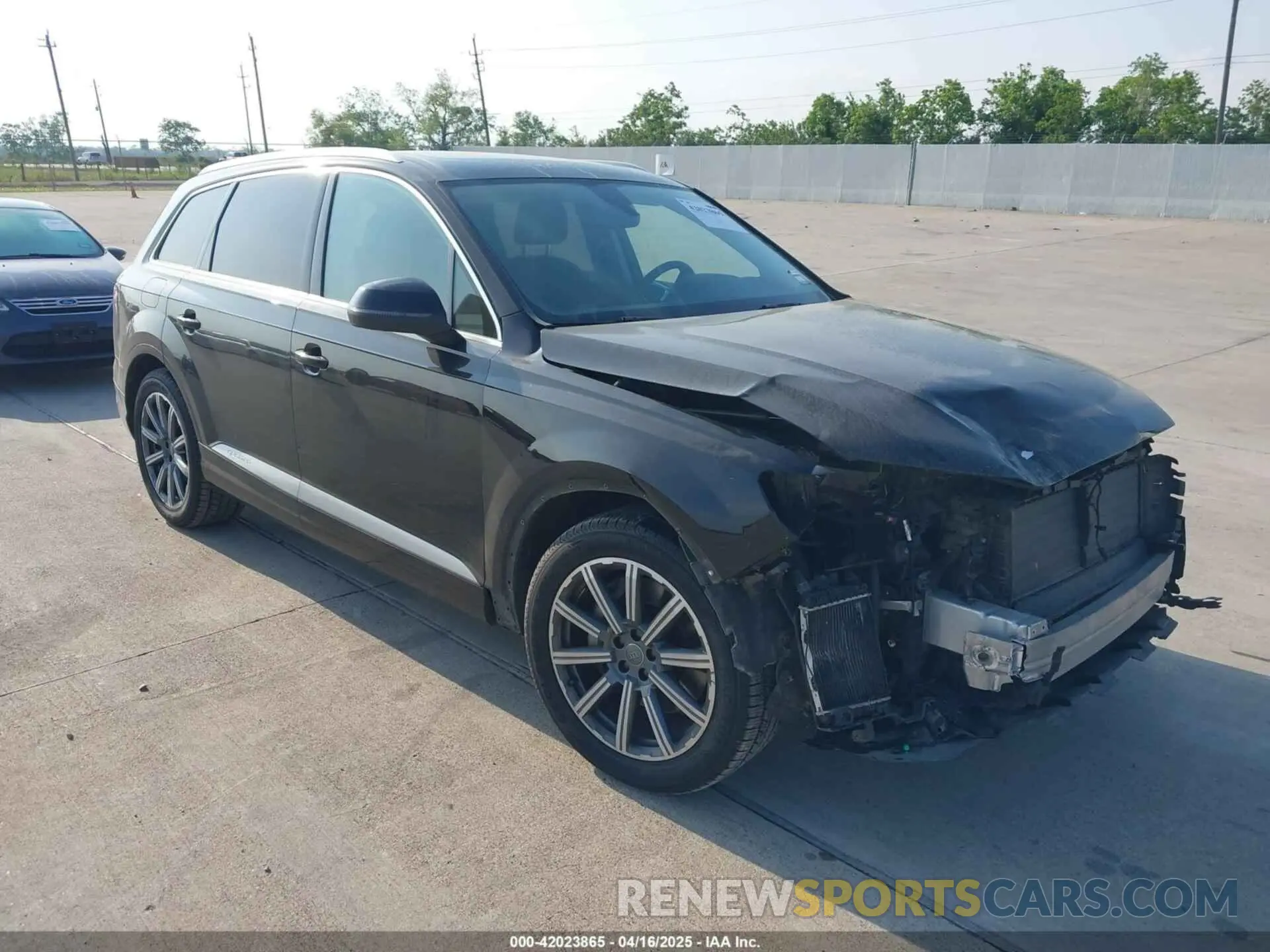 1 Фотография поврежденного автомобиля WA1LAAF72KD046925 AUDI Q7 2019