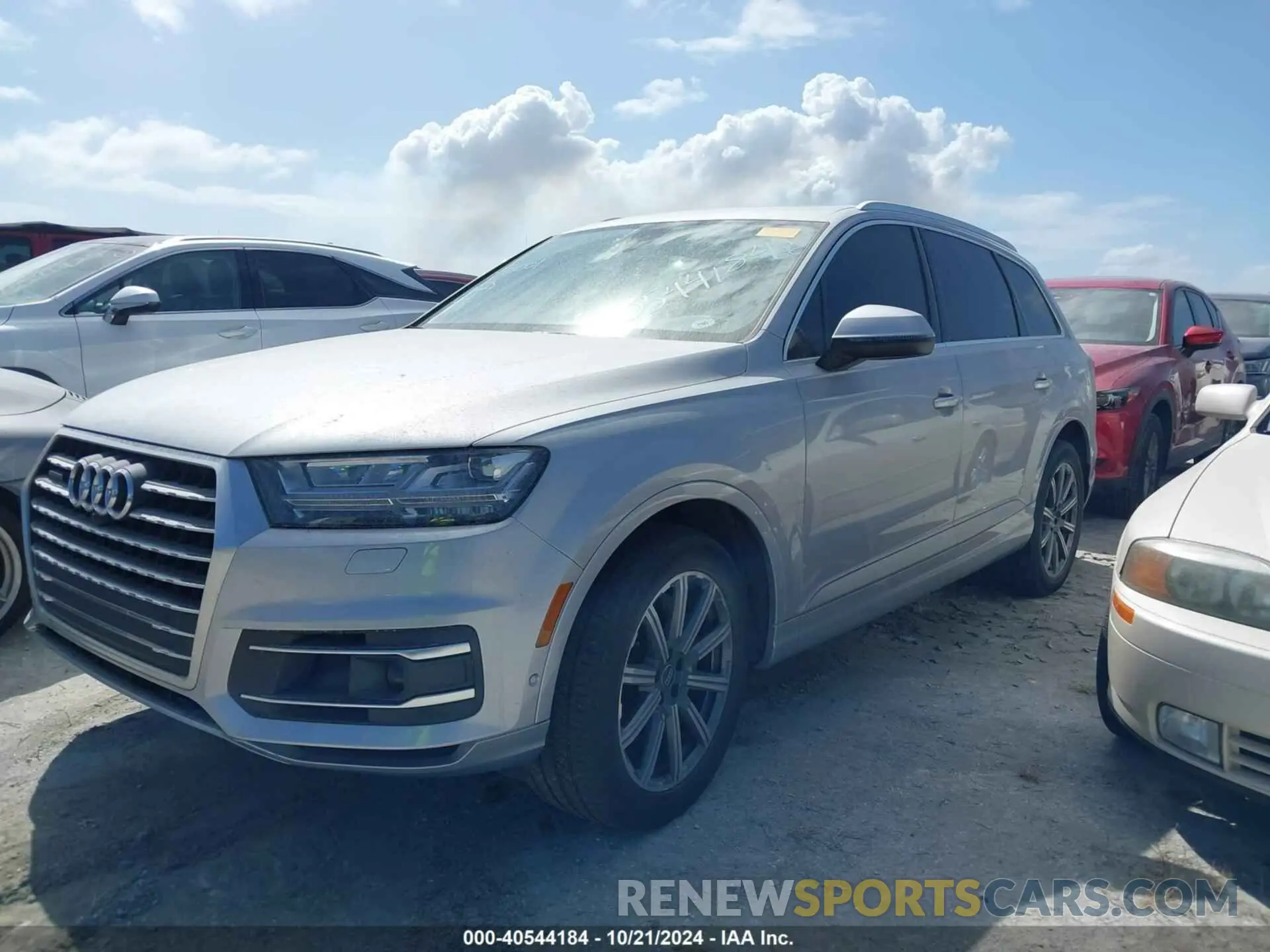 2 Photograph of a damaged car WA1LAAF73KD001105 AUDI Q7 2019