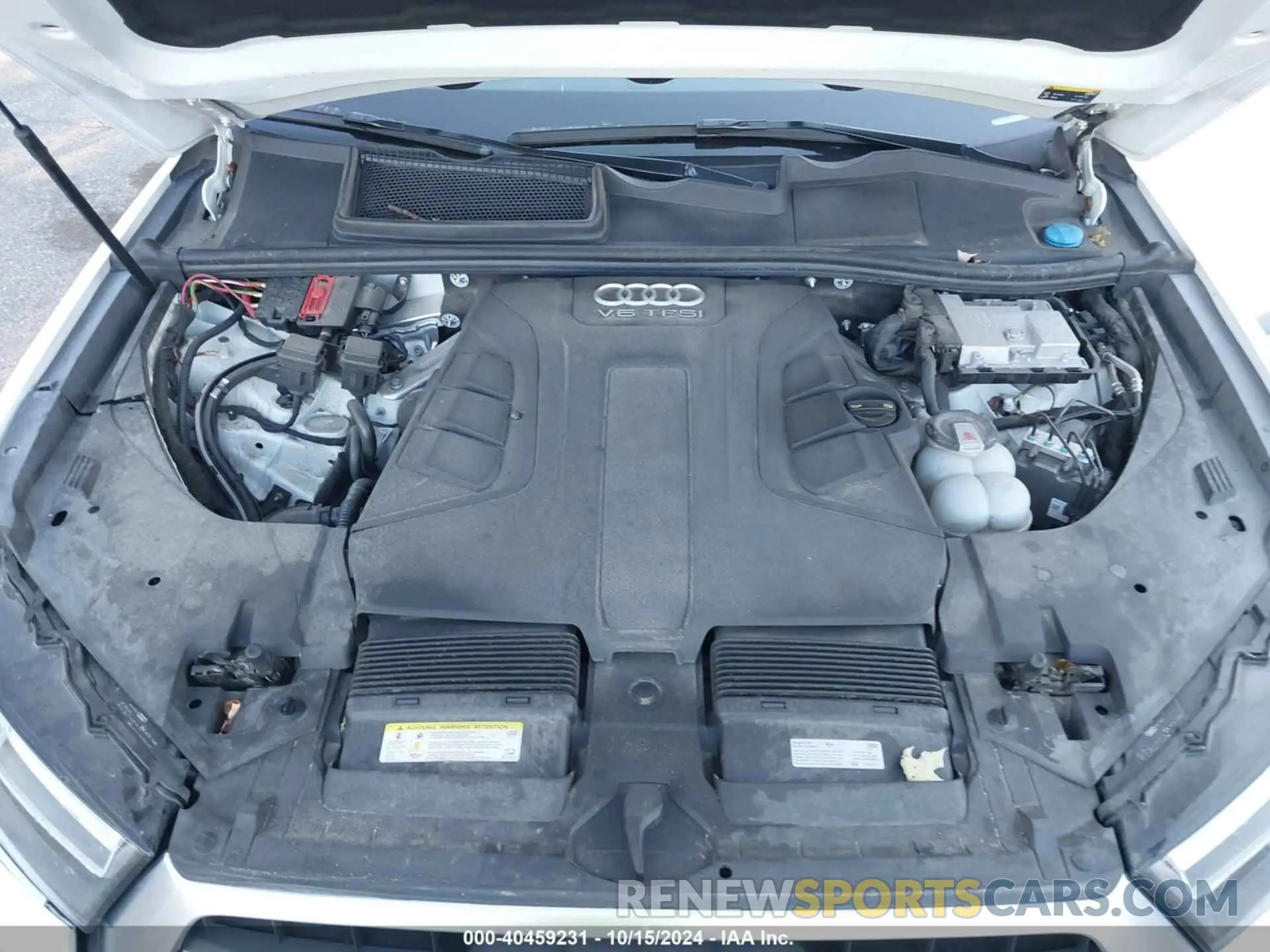 10 Photograph of a damaged car WA1LAAF74KD006720 AUDI Q7 2019
