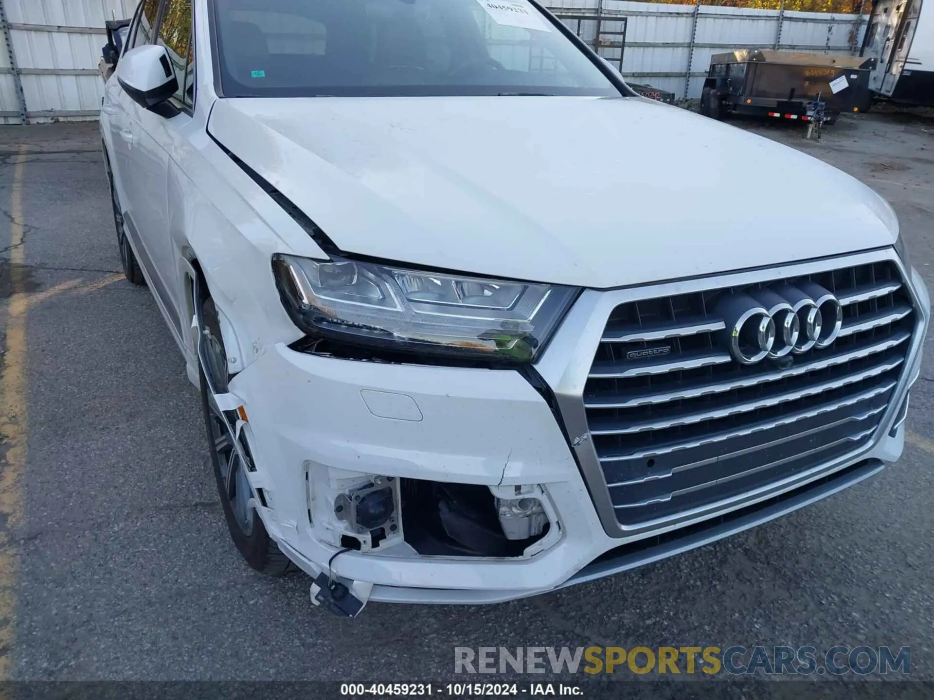 17 Photograph of a damaged car WA1LAAF74KD006720 AUDI Q7 2019