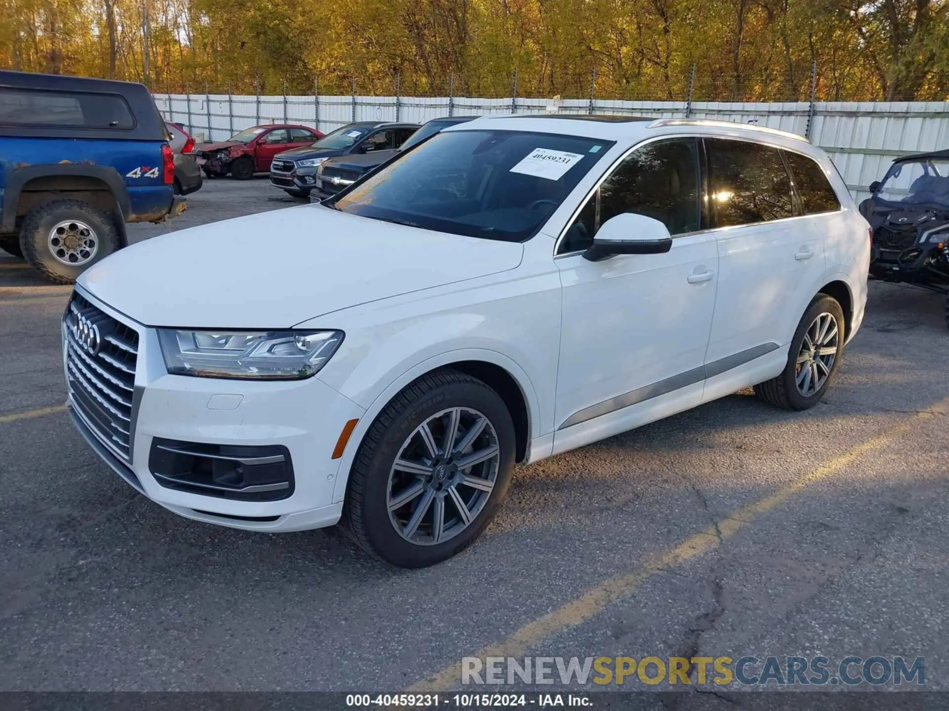 2 Photograph of a damaged car WA1LAAF74KD006720 AUDI Q7 2019