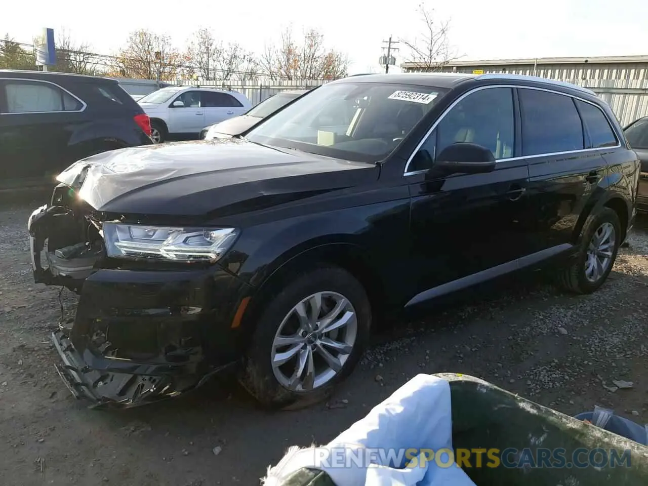 1 Фотография поврежденного автомобиля WA1LAAF74KD009553 AUDI Q7 2019
