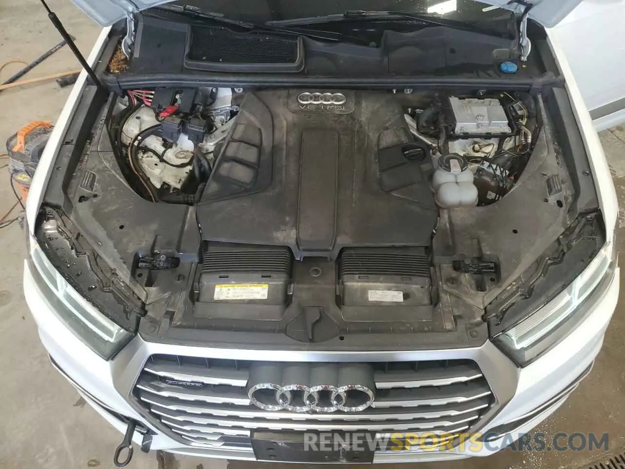 12 Фотография поврежденного автомобиля WA1LAAF77KD006744 AUDI Q7 2019