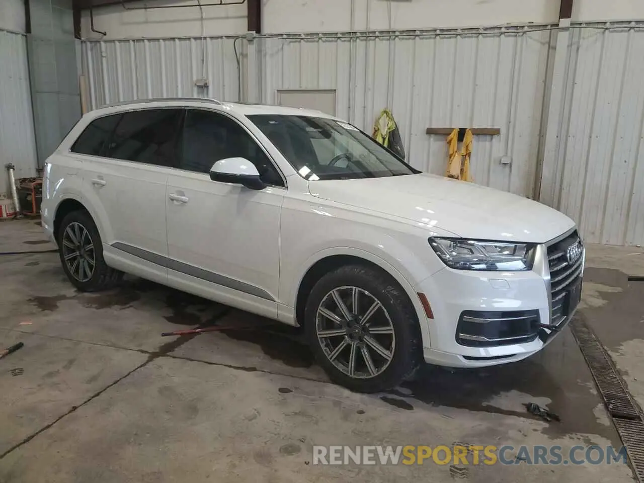 4 Фотография поврежденного автомобиля WA1LAAF77KD006744 AUDI Q7 2019