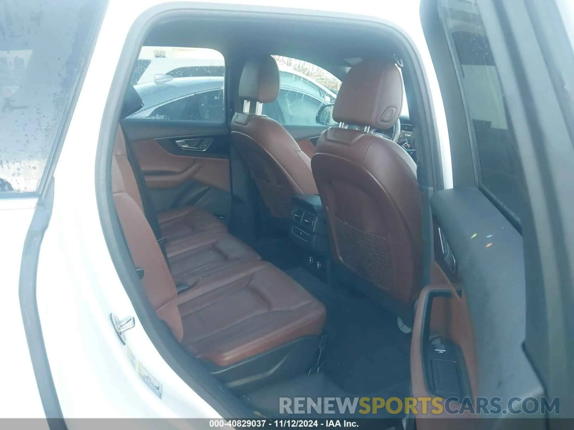 8 Photograph of a damaged car WA1LAAF77KD007411 AUDI Q7 2019