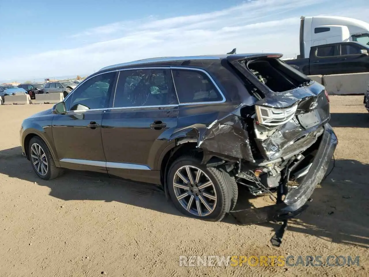 2 Фотография поврежденного автомобиля WA1LAAF78KD012553 AUDI Q7 2019
