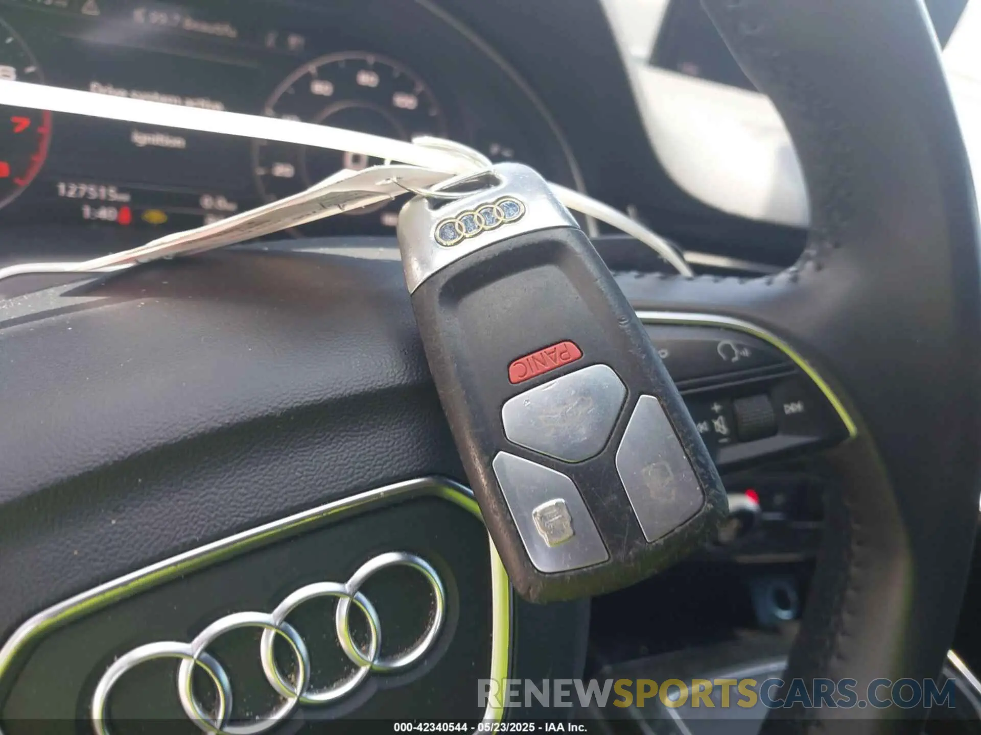 11 Фотография поврежденного автомобиля WA1LAAF78KD012598 AUDI Q7 2019