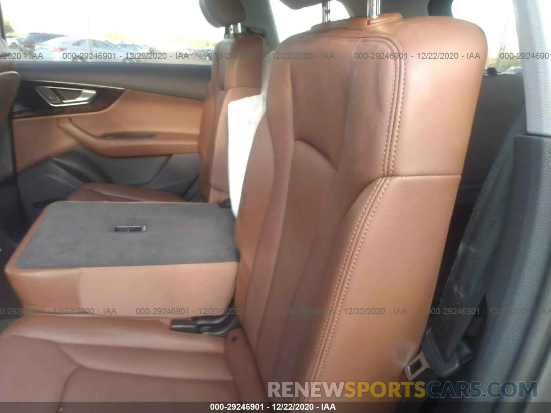 8 Photograph of a damaged car WA1LAAF78KD031989 AUDI Q7 2019