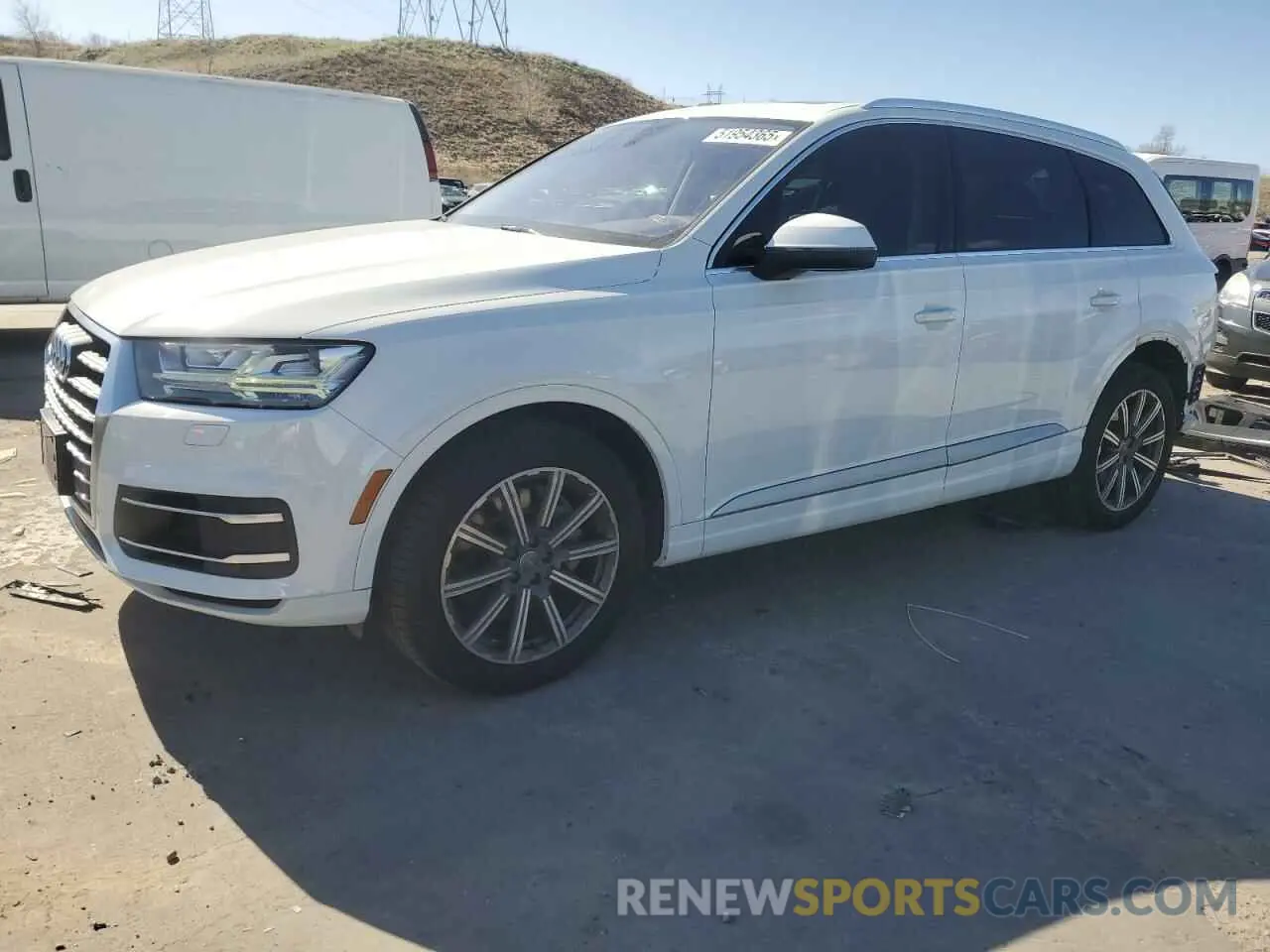 1 Photograph of a damaged car WA1LAAF79KD003621 AUDI Q7 2019