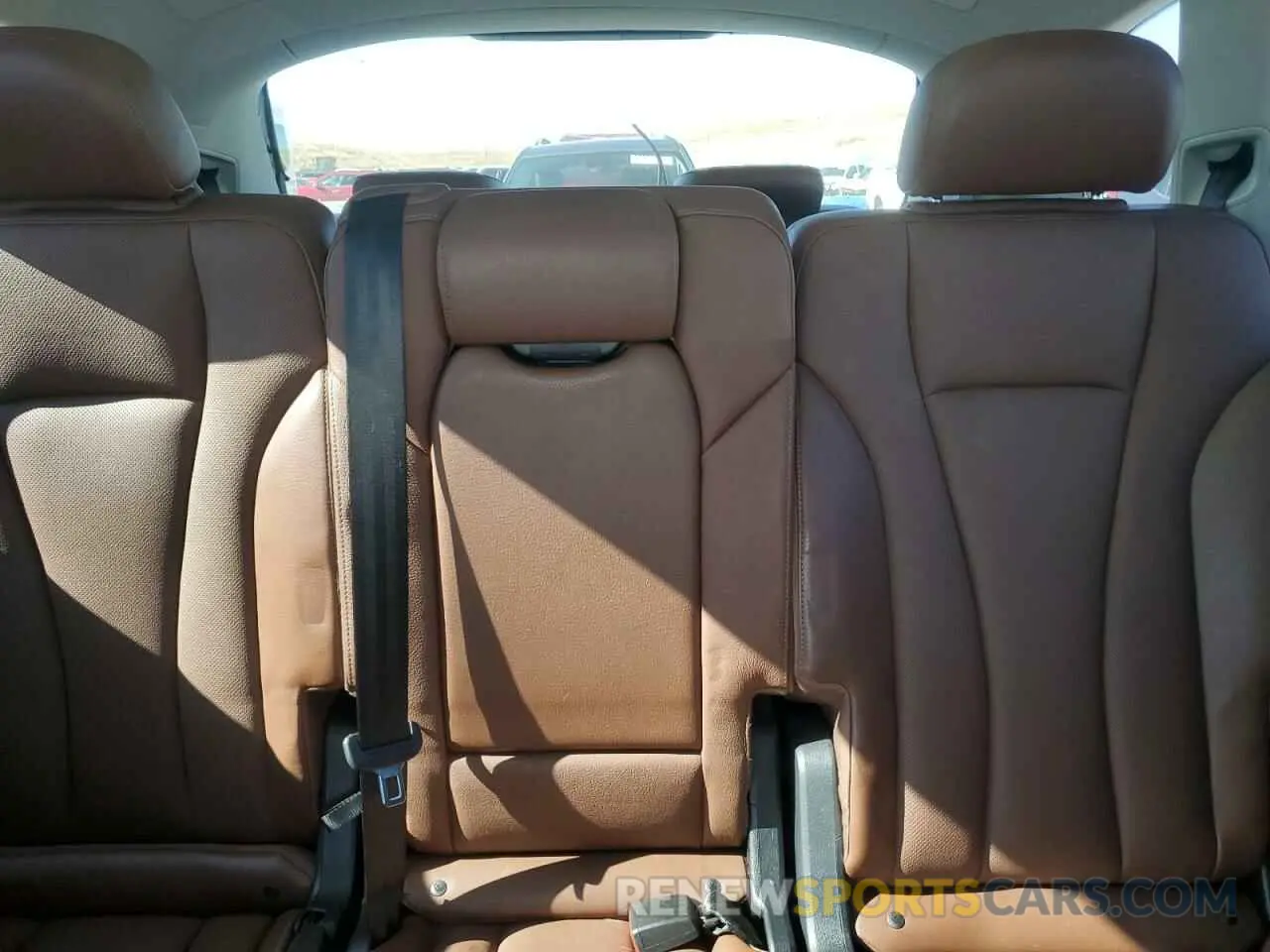 10 Photograph of a damaged car WA1LAAF79KD003621 AUDI Q7 2019