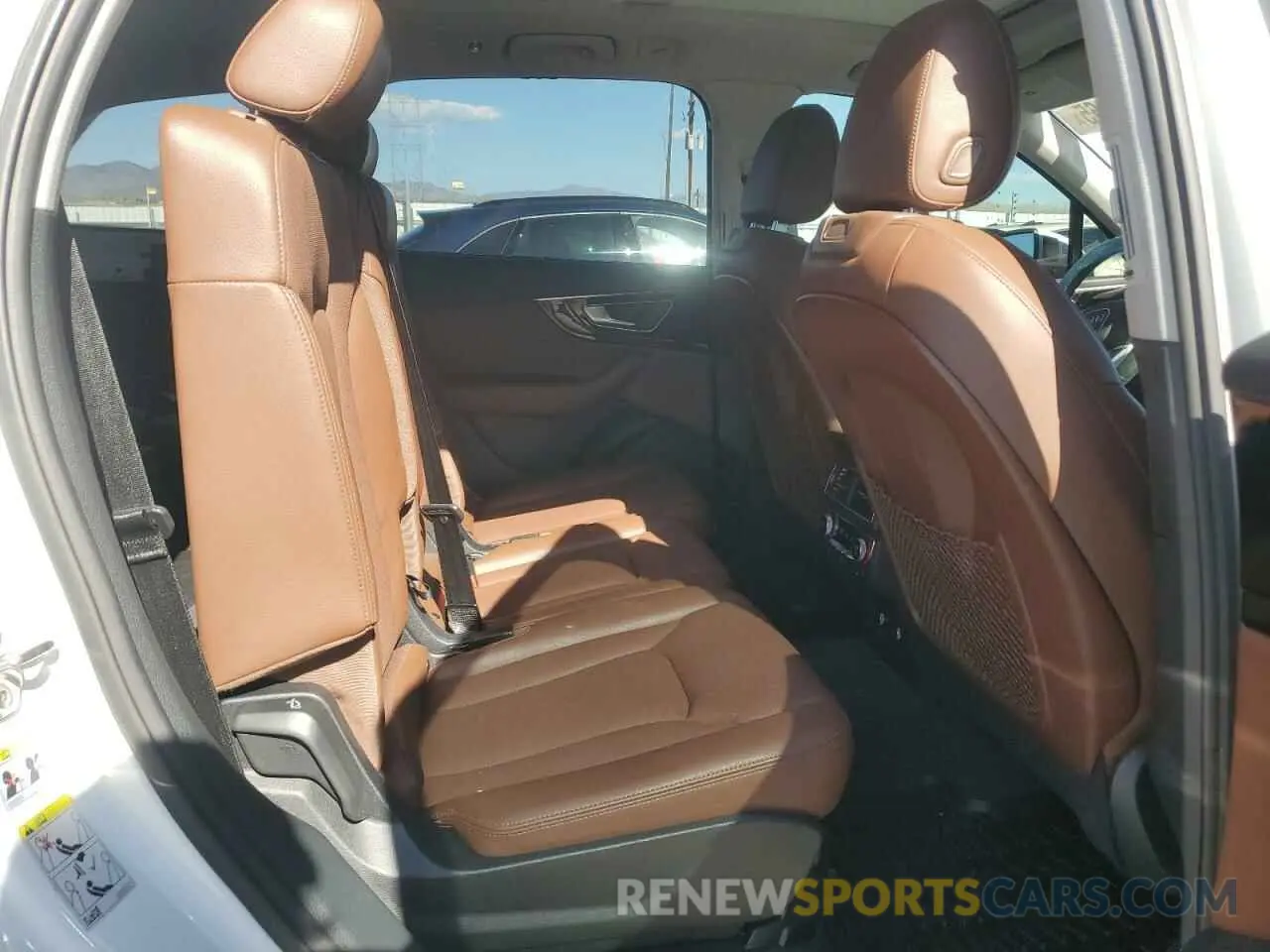 11 Photograph of a damaged car WA1LAAF79KD003621 AUDI Q7 2019