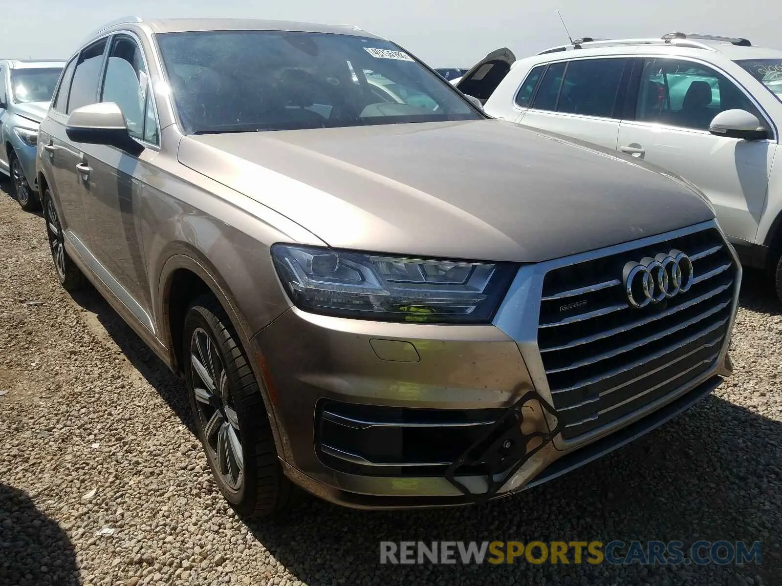 1 Photograph of a damaged car WA1LAAF79KD006759 AUDI Q7 2019