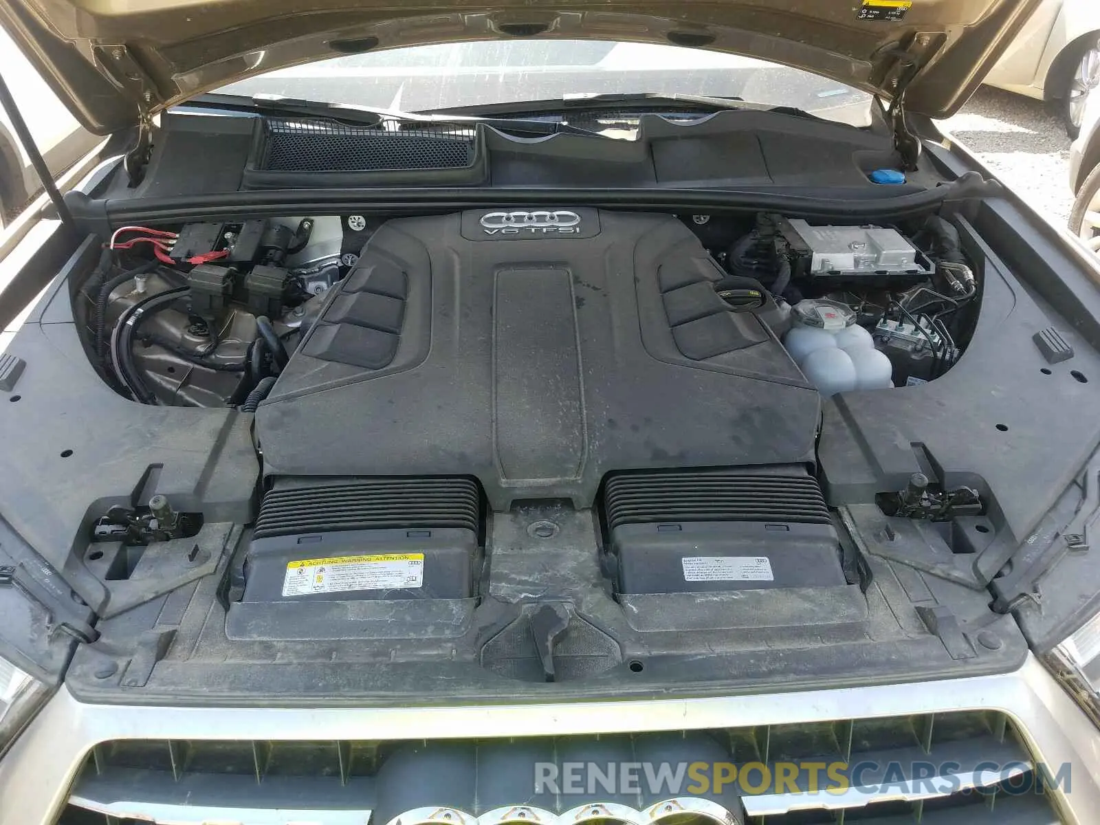 7 Photograph of a damaged car WA1LAAF79KD006759 AUDI Q7 2019