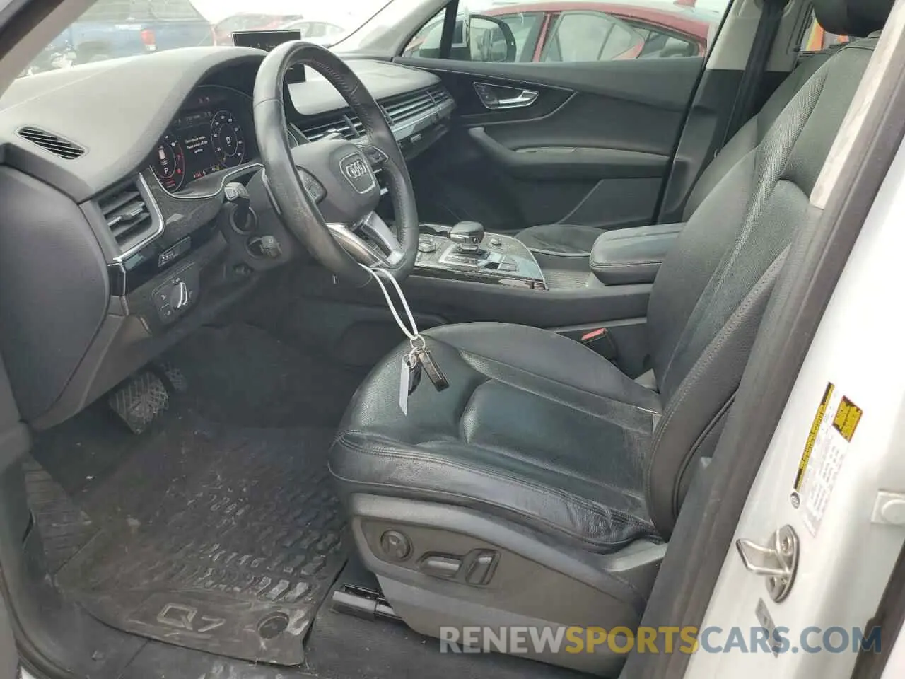 7 Photograph of a damaged car WA1LAAF79KD023383 AUDI Q7 2019
