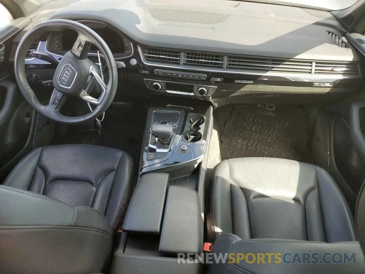 8 Photograph of a damaged car WA1LAAF79KD048610 AUDI Q7 2019