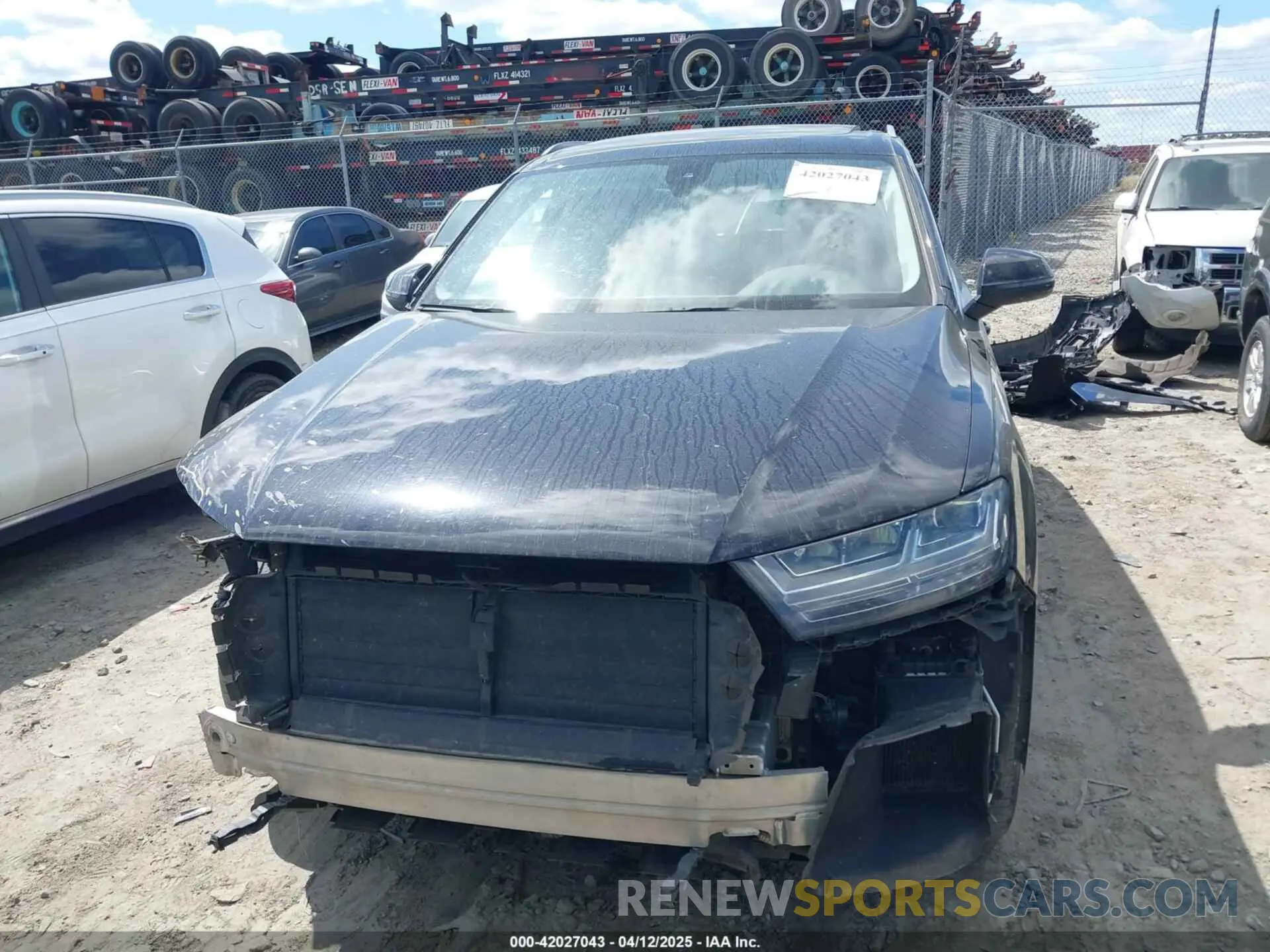 12 Photograph of a damaged car WA1LABF70KD010916 AUDI Q7 2019