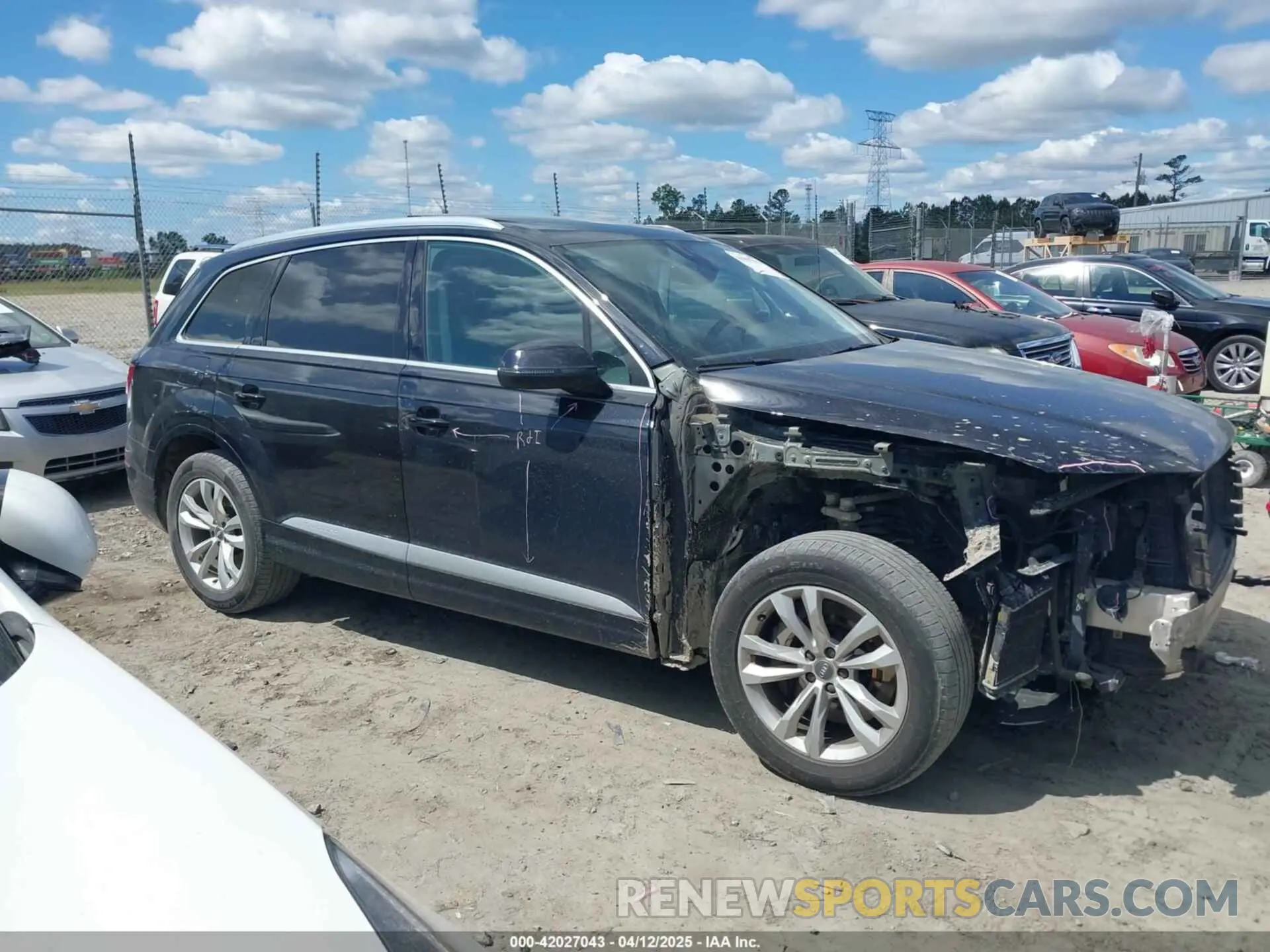 13 Photograph of a damaged car WA1LABF70KD010916 AUDI Q7 2019