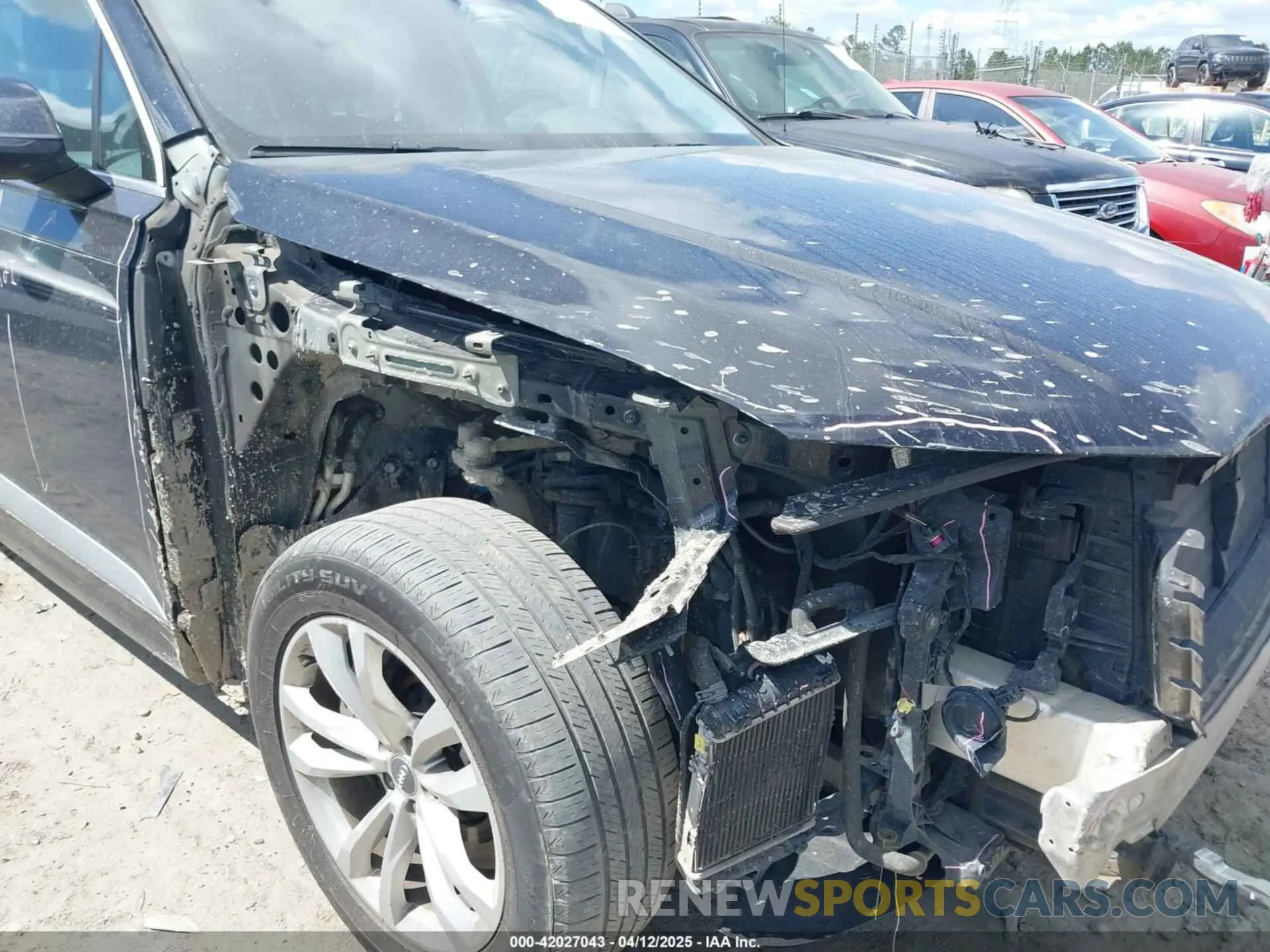 6 Photograph of a damaged car WA1LABF70KD010916 AUDI Q7 2019