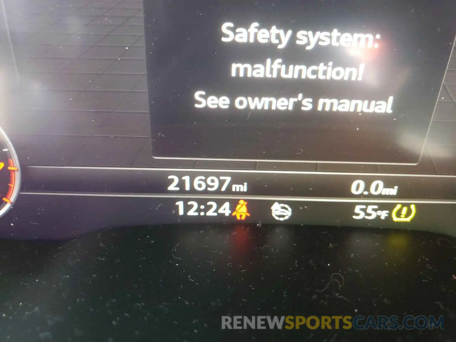 8 Photograph of a damaged car WA1LHAF70KD024644 AUDI Q7 2019