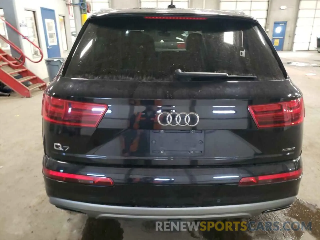 6 Photograph of a damaged car WA1LHAF72KD029781 AUDI Q7 2019