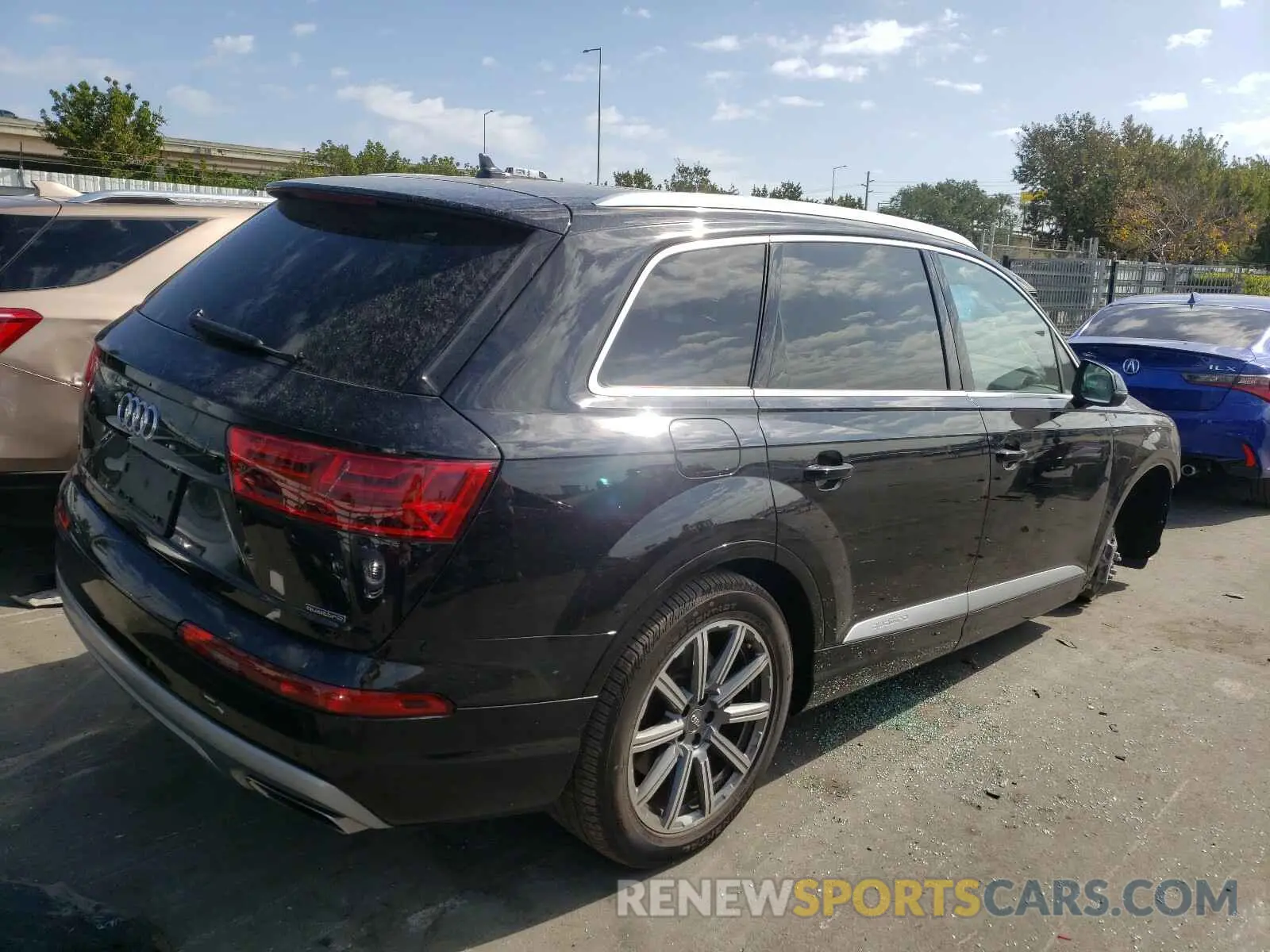 4 Photograph of a damaged car WA1LHAF72KD031918 AUDI Q7 2019