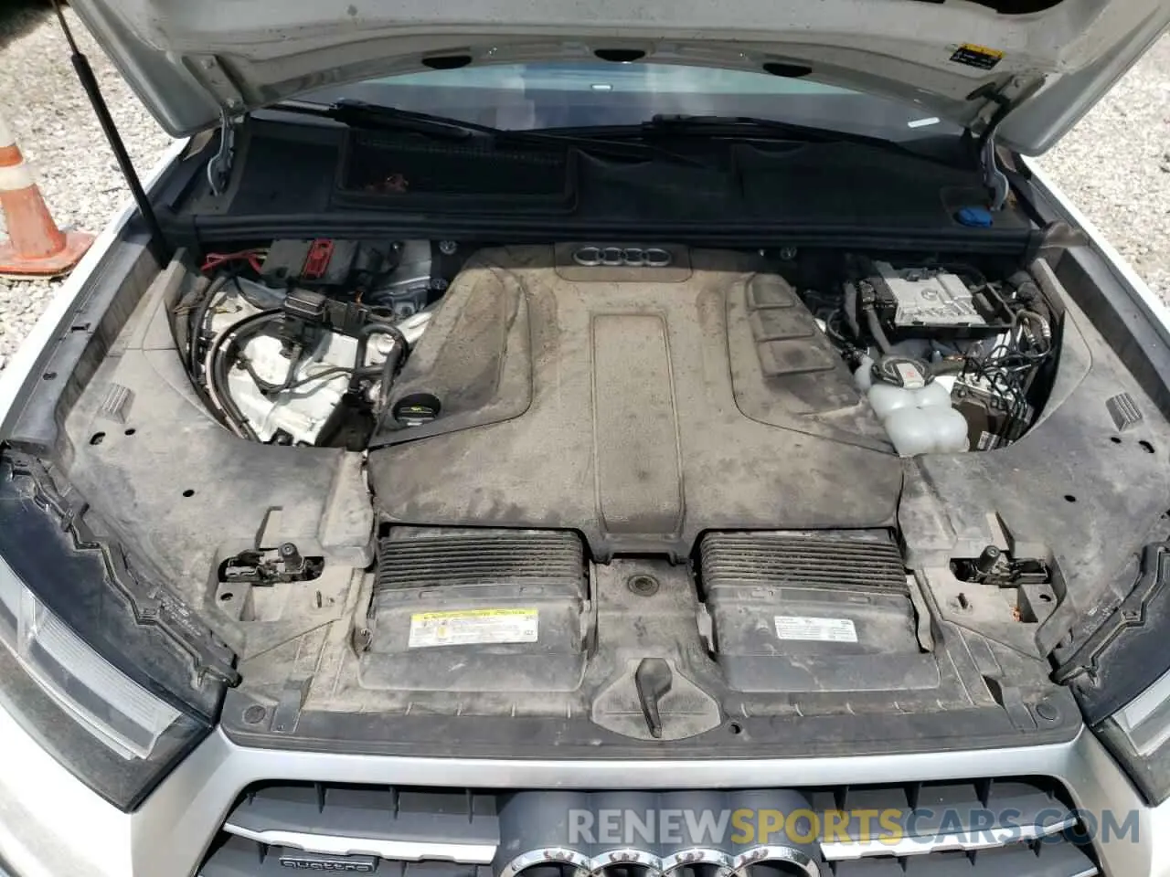 12 Photograph of a damaged car WA1LHAF73KD036495 AUDI Q7 2019