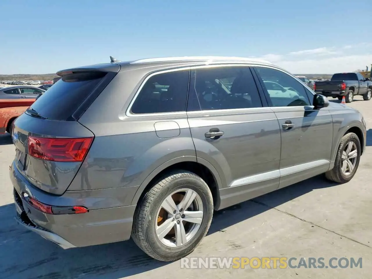 3 Фотография поврежденного автомобиля WA1LHAF74KD024338 AUDI Q7 2019