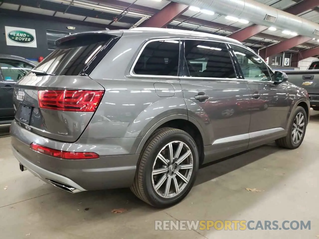 3 Photograph of a damaged car WA1LHAF74KD040782 AUDI Q7 2019
