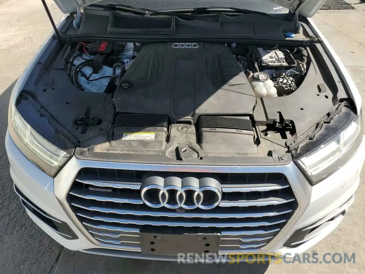 12 Фотография поврежденного автомобиля WA1LHAF75KD025255 AUDI Q7 2019