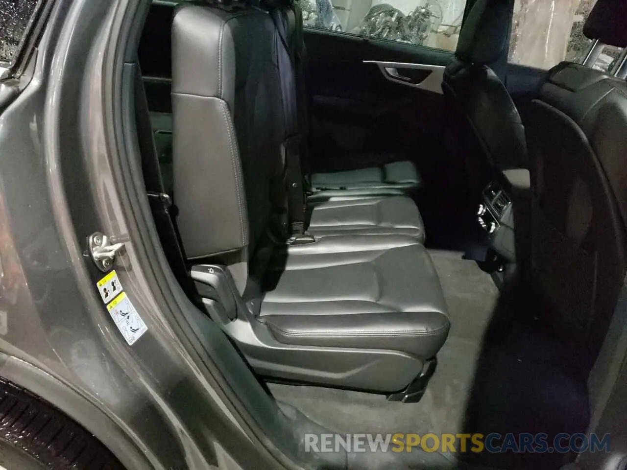 6 Фотография поврежденного автомобиля WA1LHAF75KD041679 AUDI Q7 2019