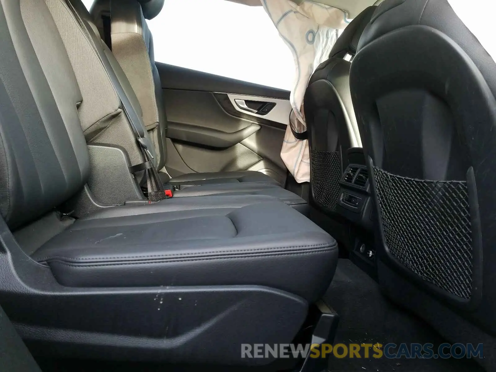 6 Photograph of a damaged car WA1LHAF76KD022221 AUDI Q7 2019