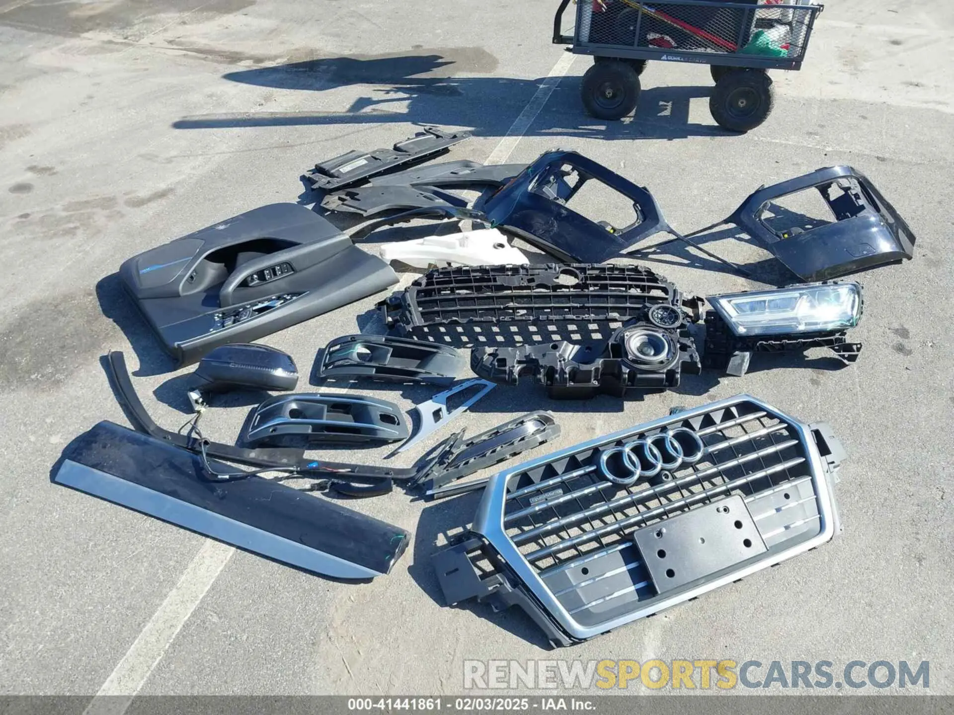 12 Photograph of a damaged car WA1LHAF76KD025846 AUDI Q7 2019