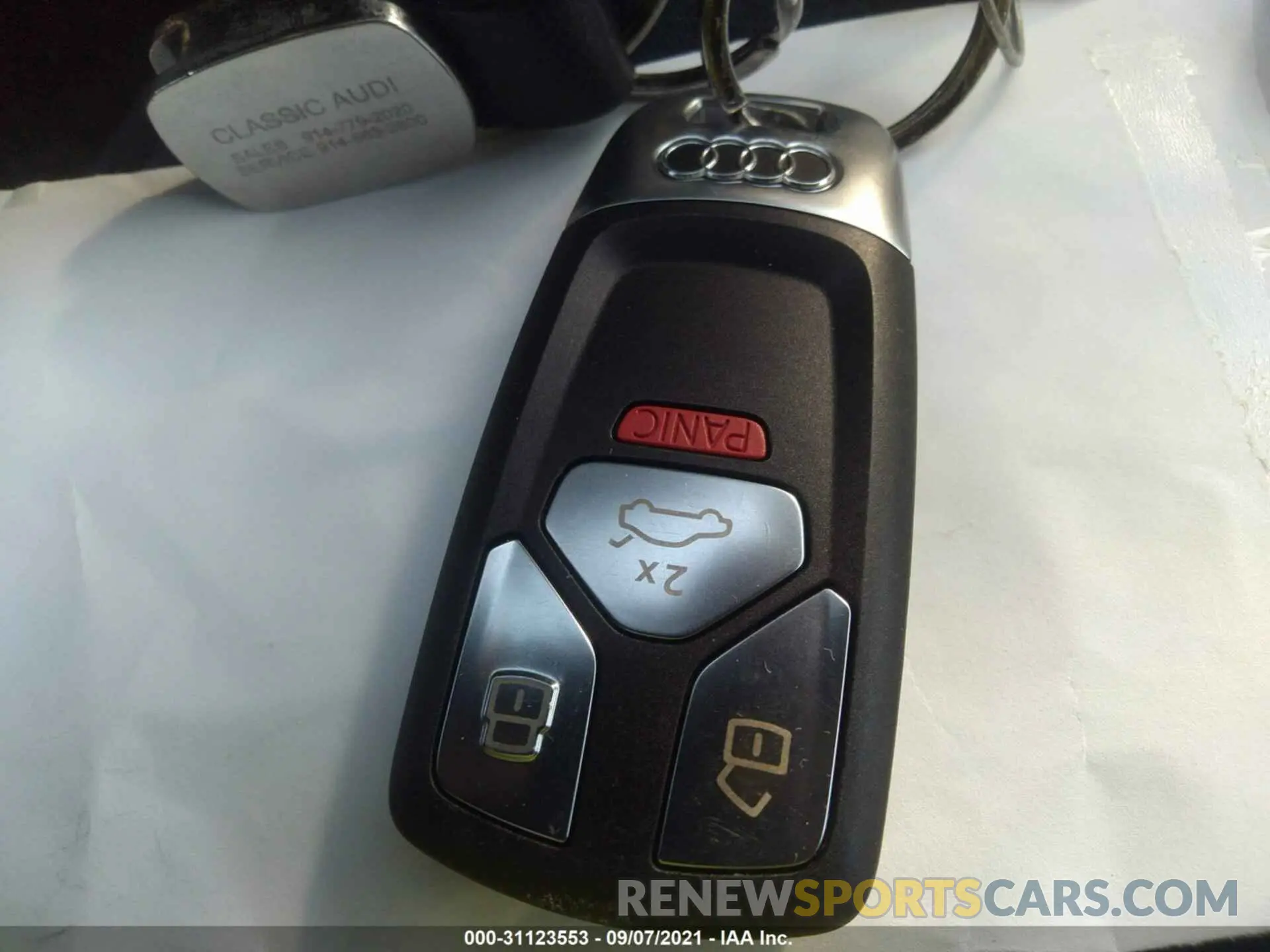 11 Photograph of a damaged car WA1LHAF76KD038600 AUDI Q7 2019