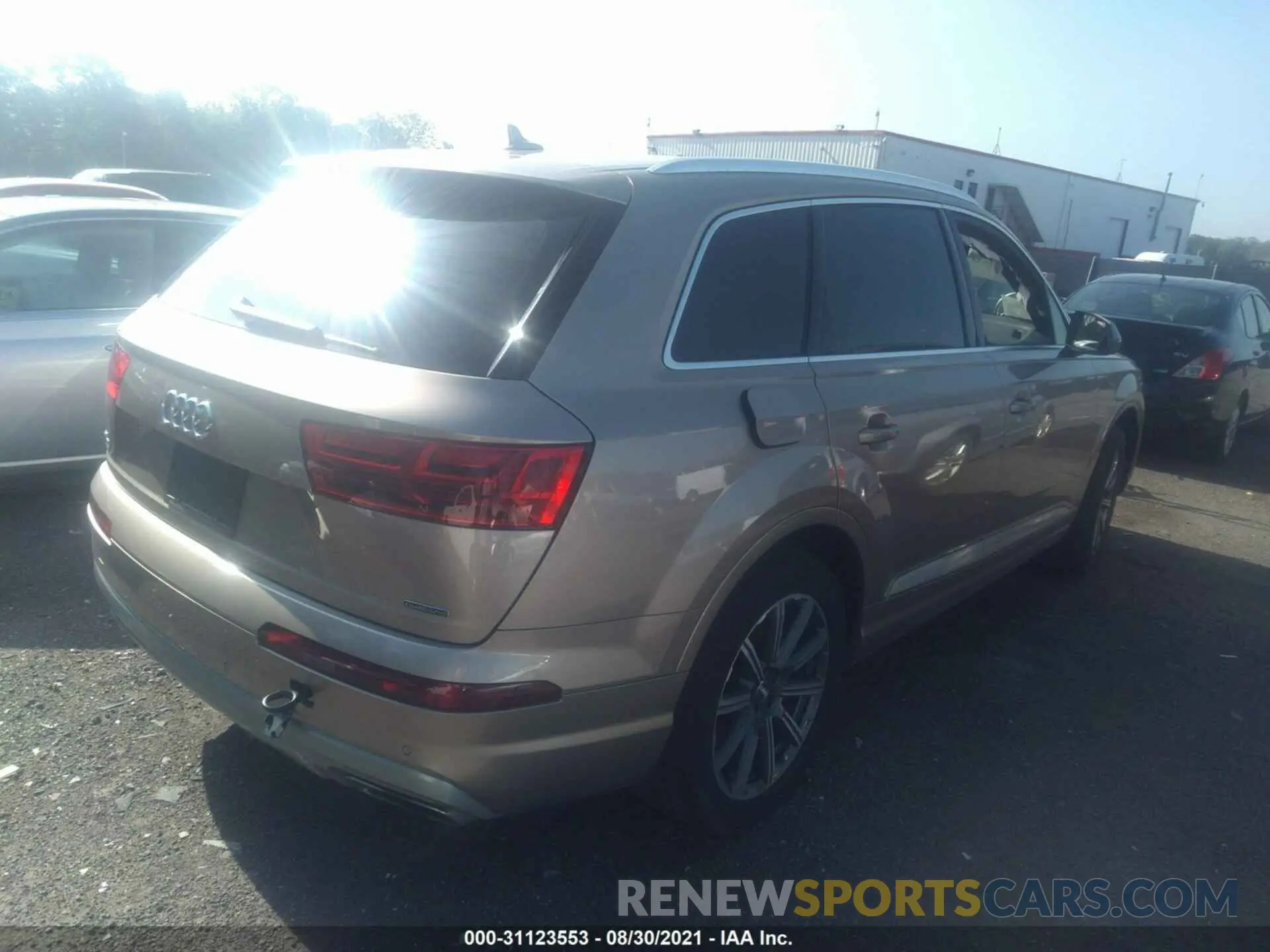 4 Photograph of a damaged car WA1LHAF76KD038600 AUDI Q7 2019