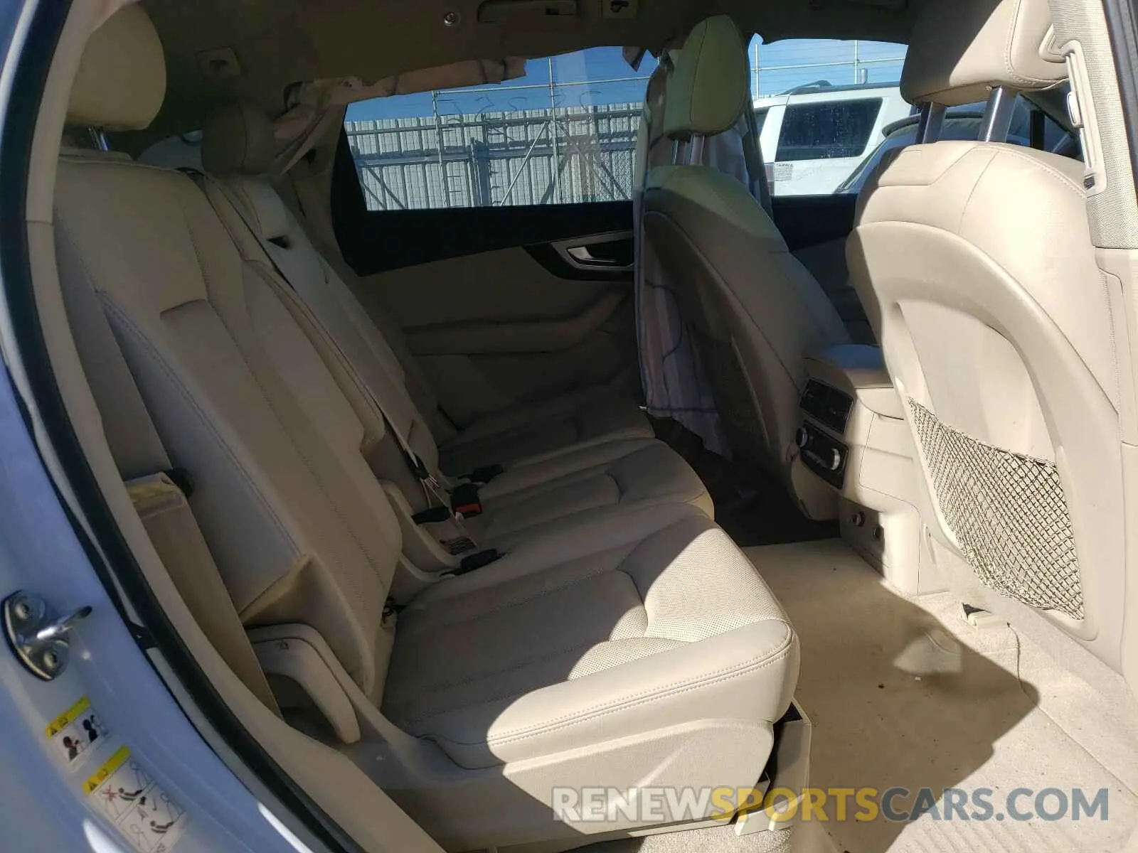 6 Photograph of a damaged car WA1LHAF77KD023622 AUDI Q7 2019