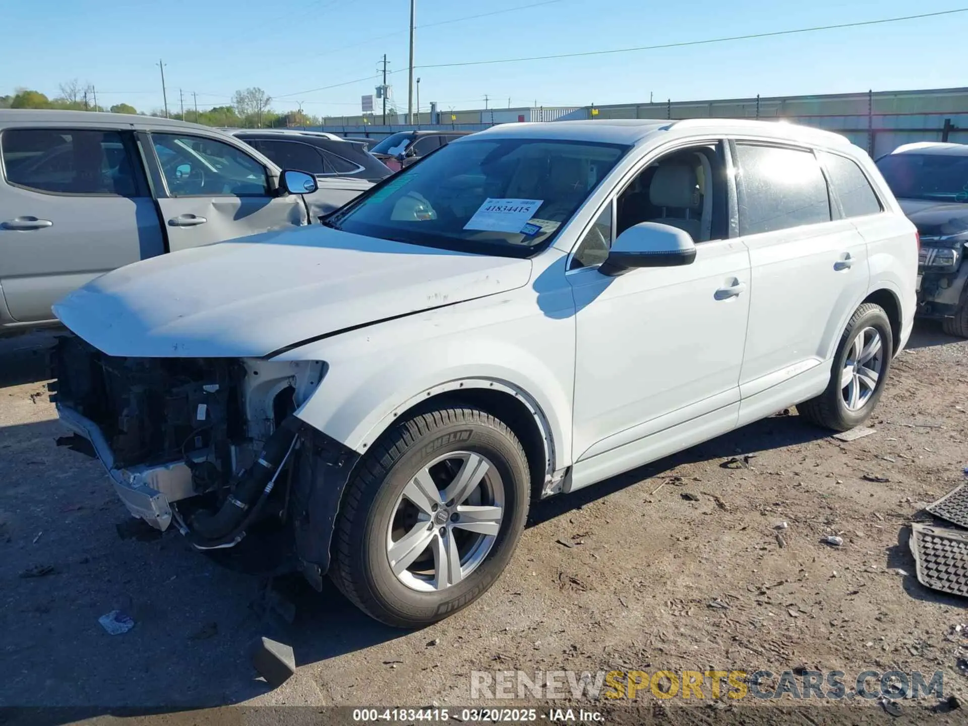 2 Photograph of a damaged car WA1LHAF77KD026200 AUDI Q7 2019