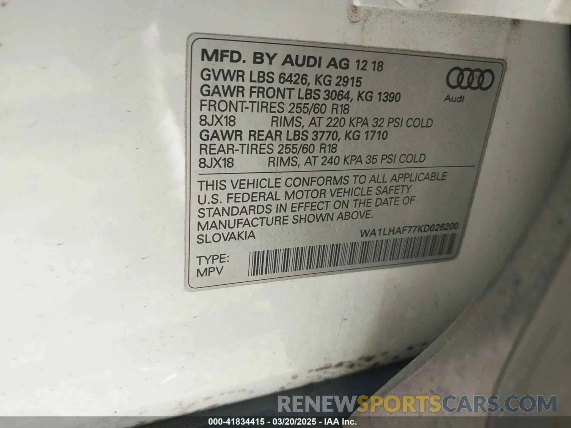 9 Photograph of a damaged car WA1LHAF77KD026200 AUDI Q7 2019