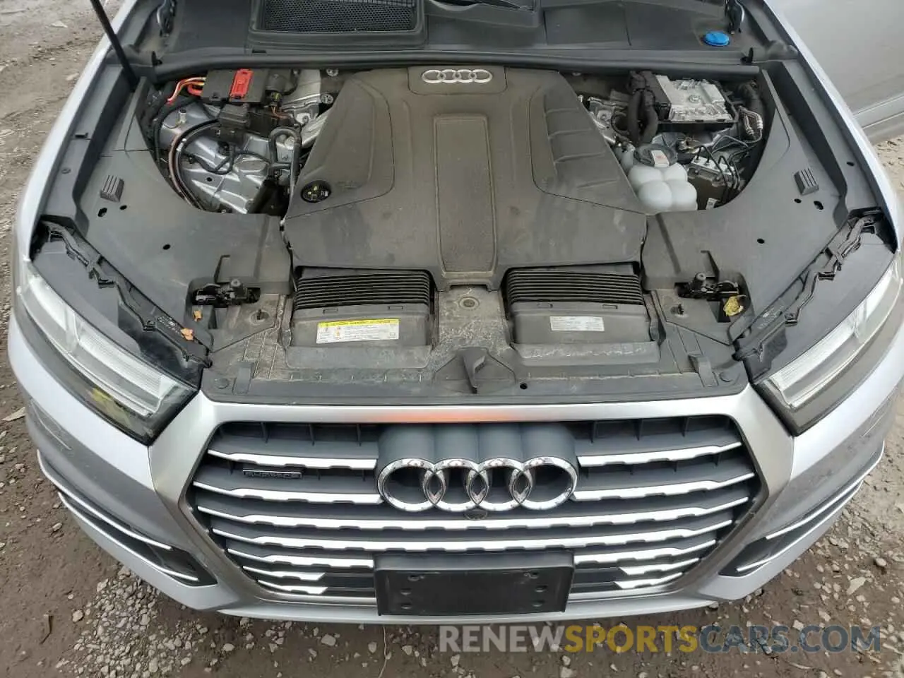 12 Фотография поврежденного автомобиля WA1LHAF77KD033308 AUDI Q7 2019