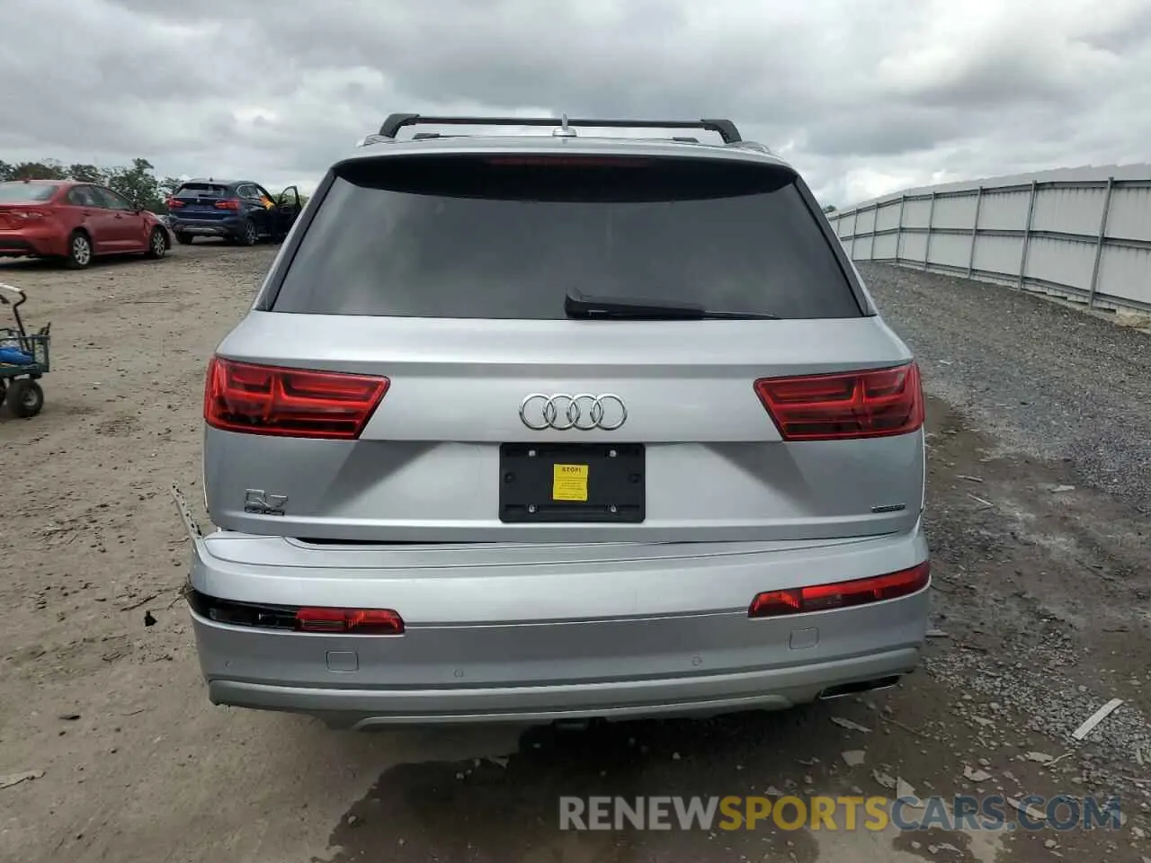 6 Фотография поврежденного автомобиля WA1LHAF77KD033308 AUDI Q7 2019