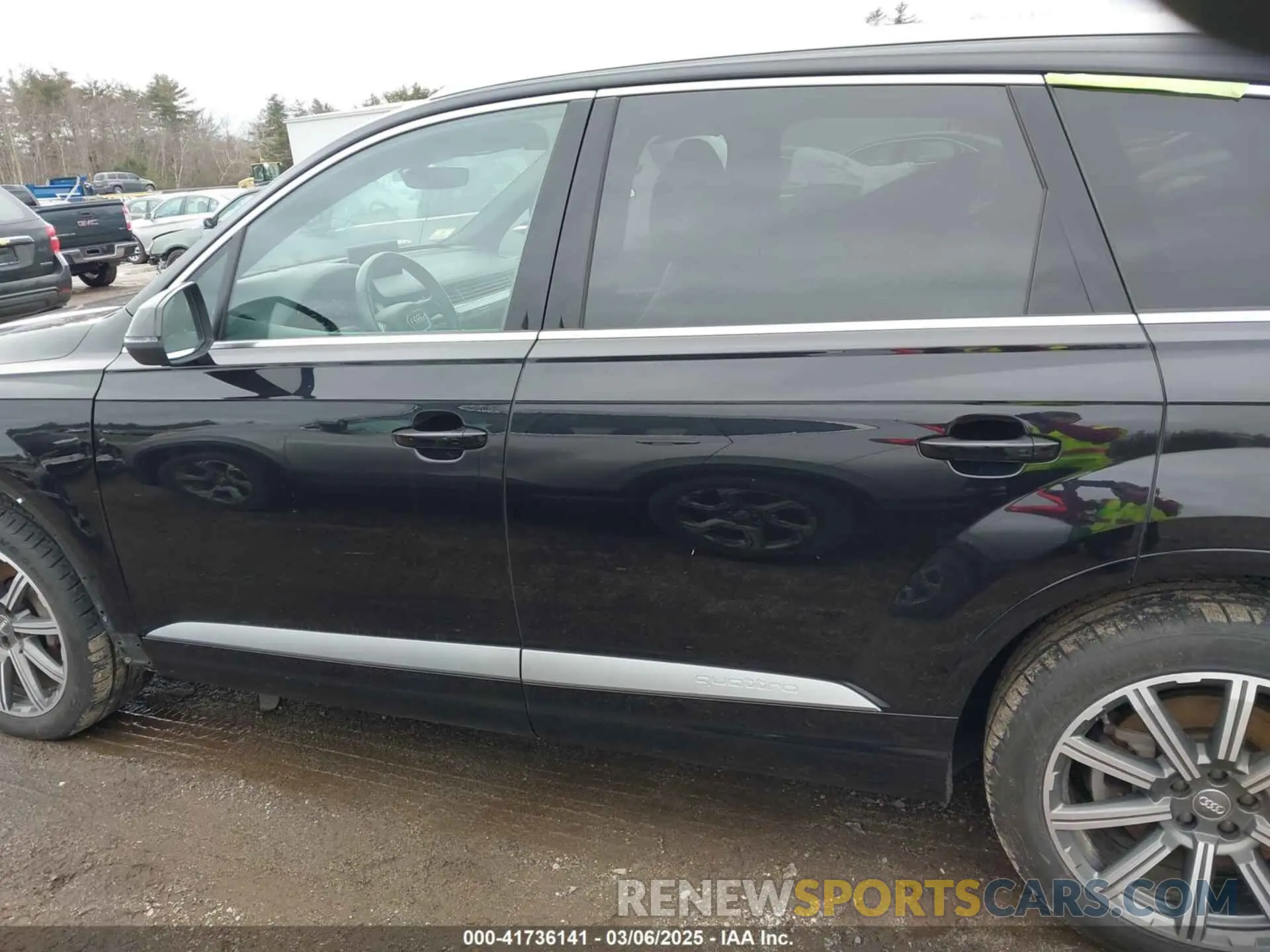 14 Photograph of a damaged car WA1LHAF77KD038525 AUDI Q7 2019