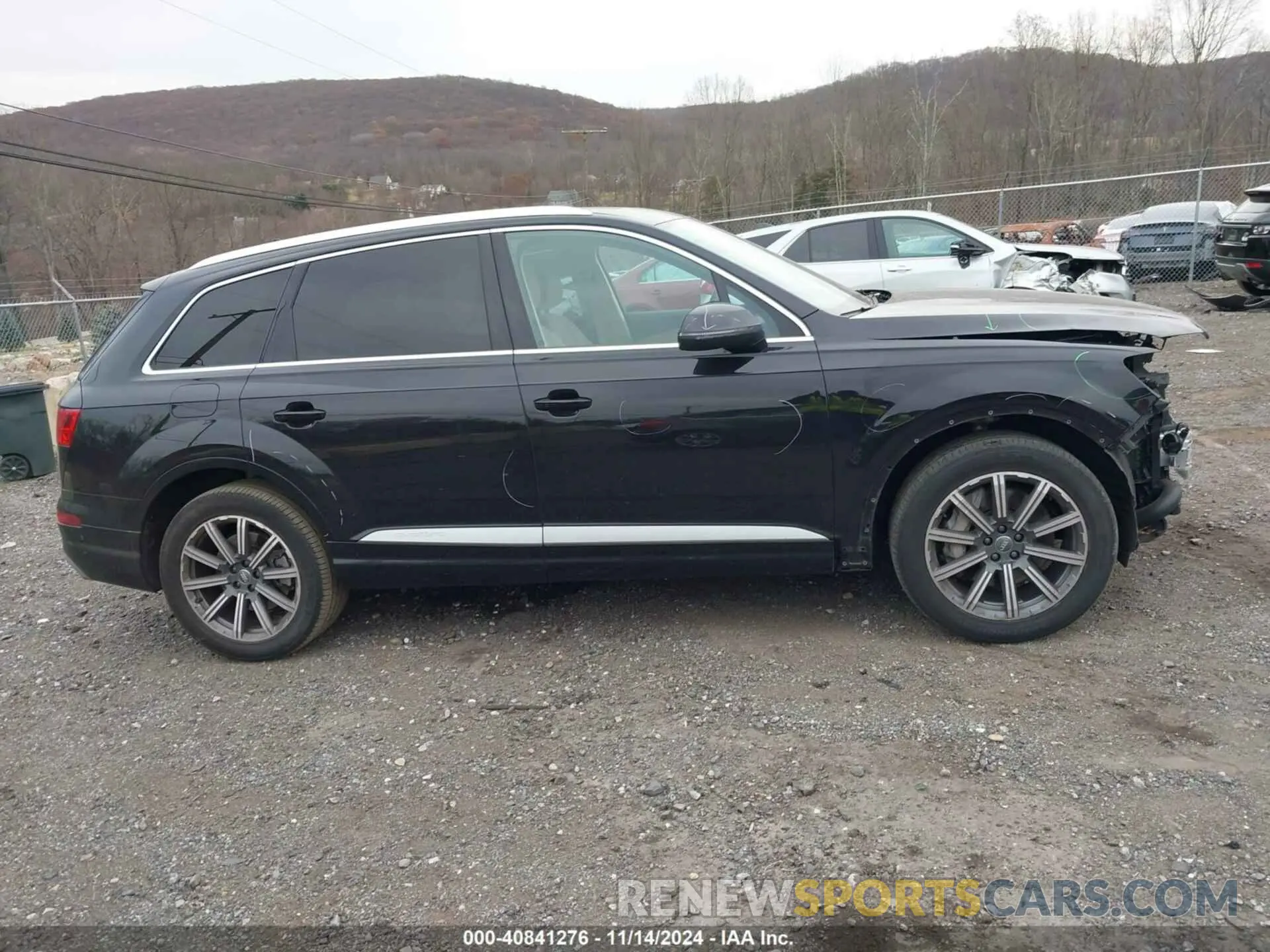 13 Фотография поврежденного автомобиля WA1LHAF78KD025525 AUDI Q7 2019
