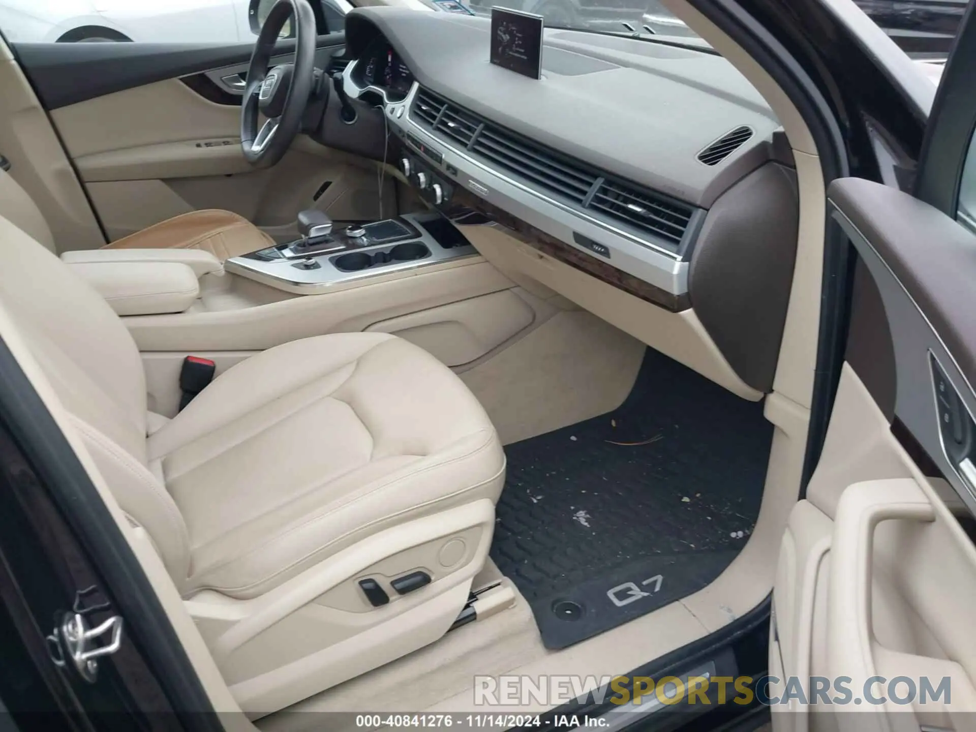 5 Фотография поврежденного автомобиля WA1LHAF78KD025525 AUDI Q7 2019