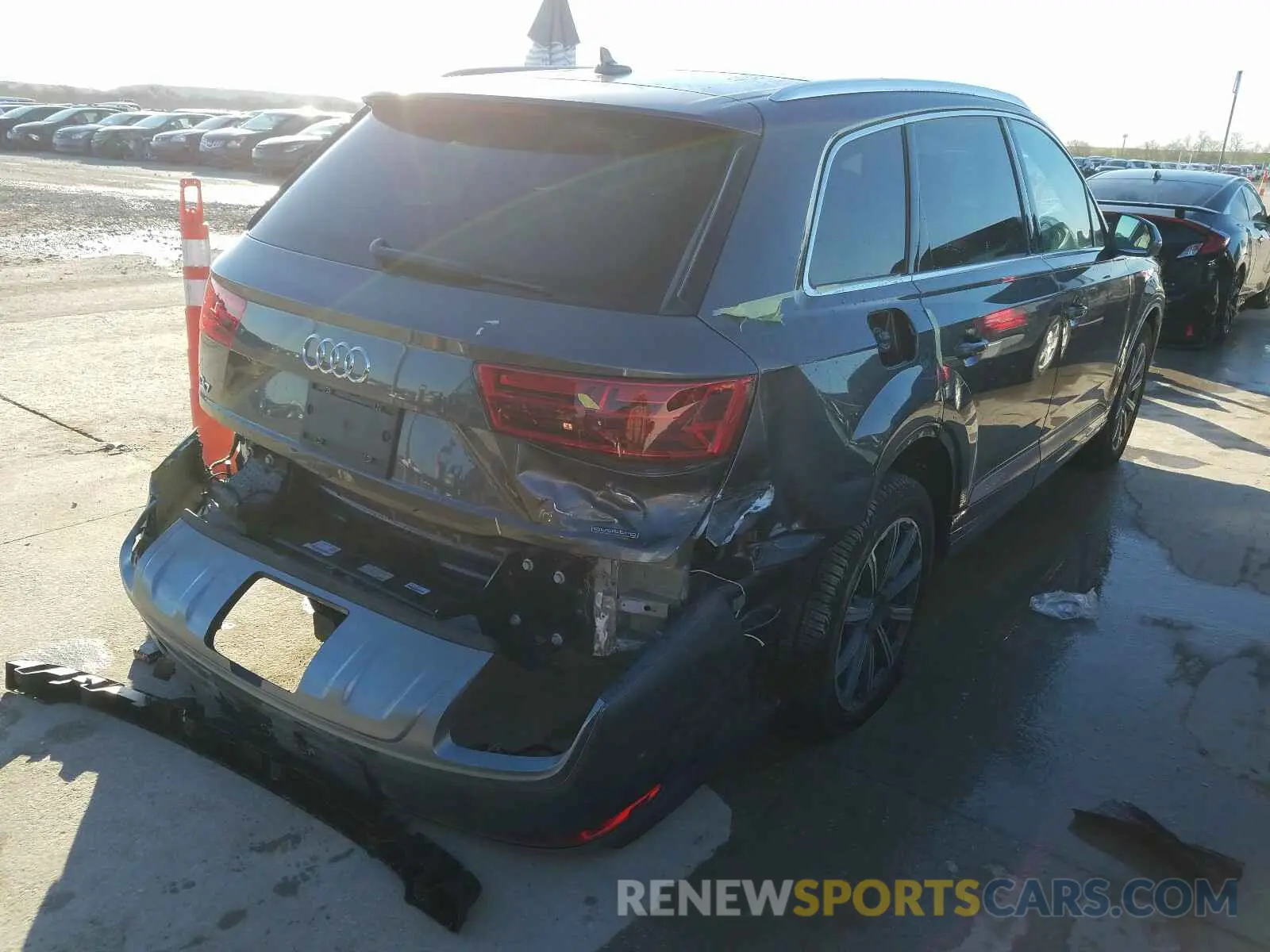 4 Photograph of a damaged car WA1LHAF78KD038016 AUDI Q7 2019