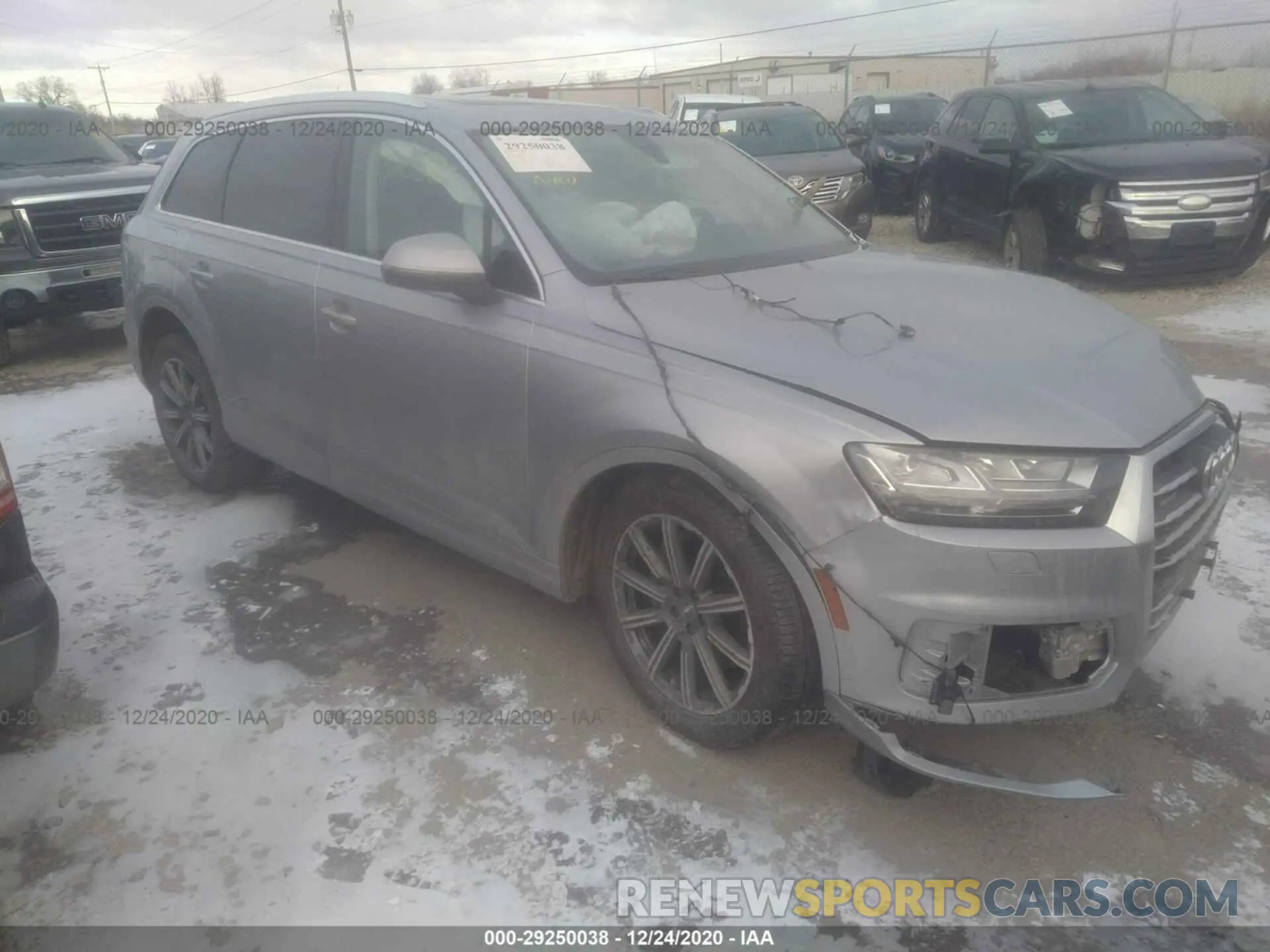 1 Photograph of a damaged car WA1LHAF79KD043919 AUDI Q7 2019