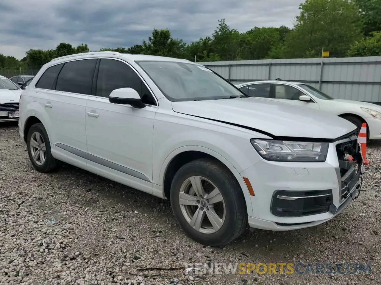 4 Photograph of a damaged car WA1LHAF7XKD038437 AUDI Q7 2019