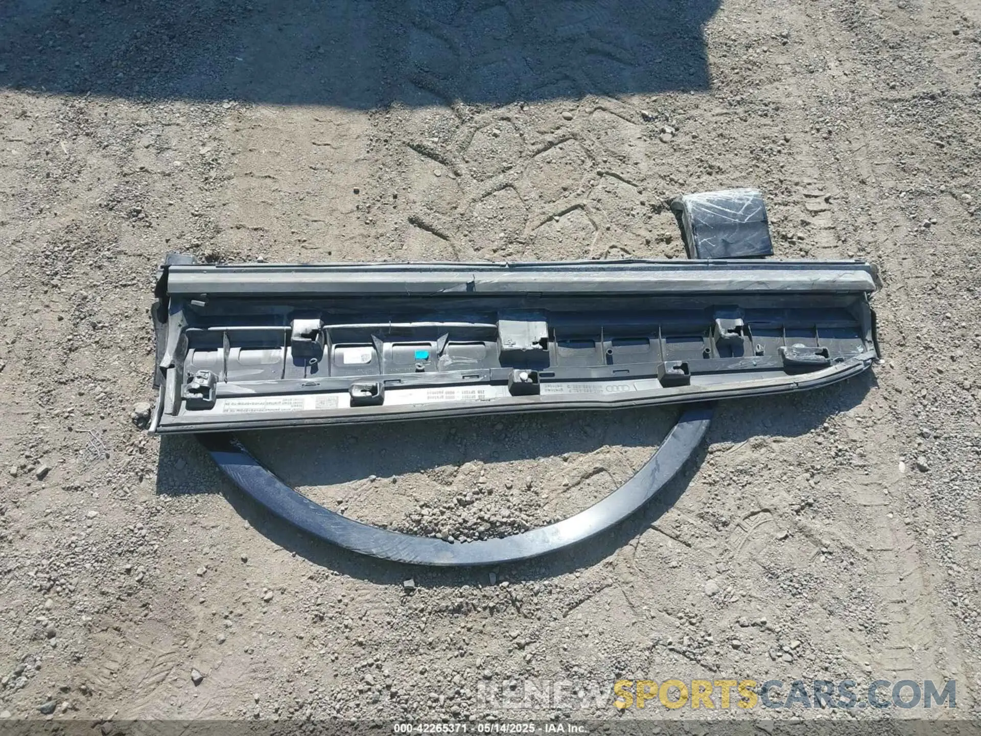 12 Фотография поврежденного автомобиля WA1VAAF70KD004469 AUDI Q7 2019