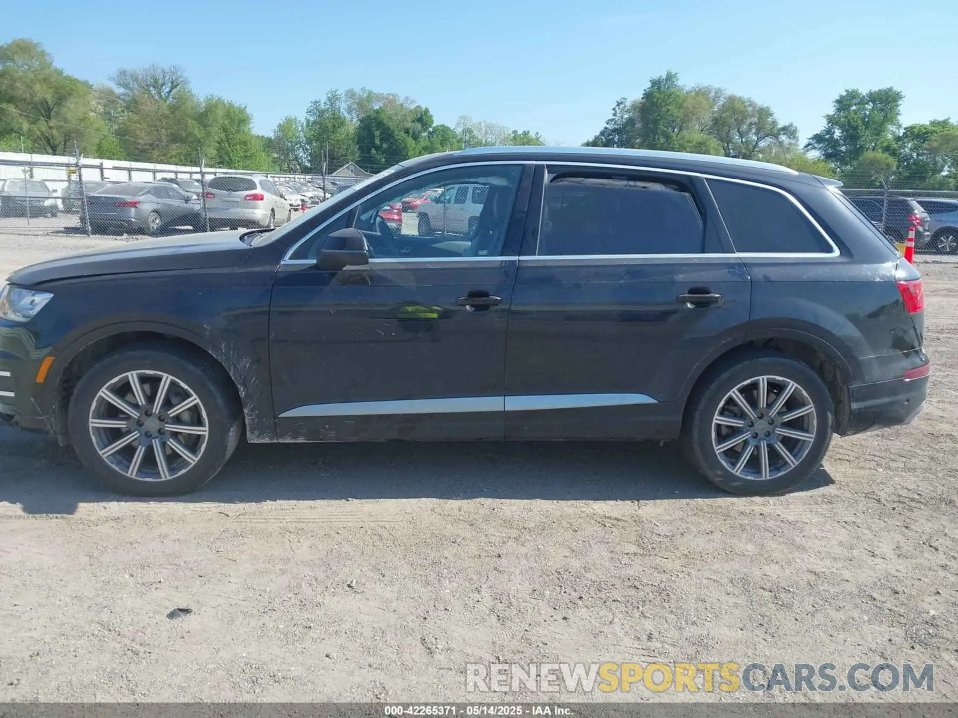 15 Фотография поврежденного автомобиля WA1VAAF70KD004469 AUDI Q7 2019