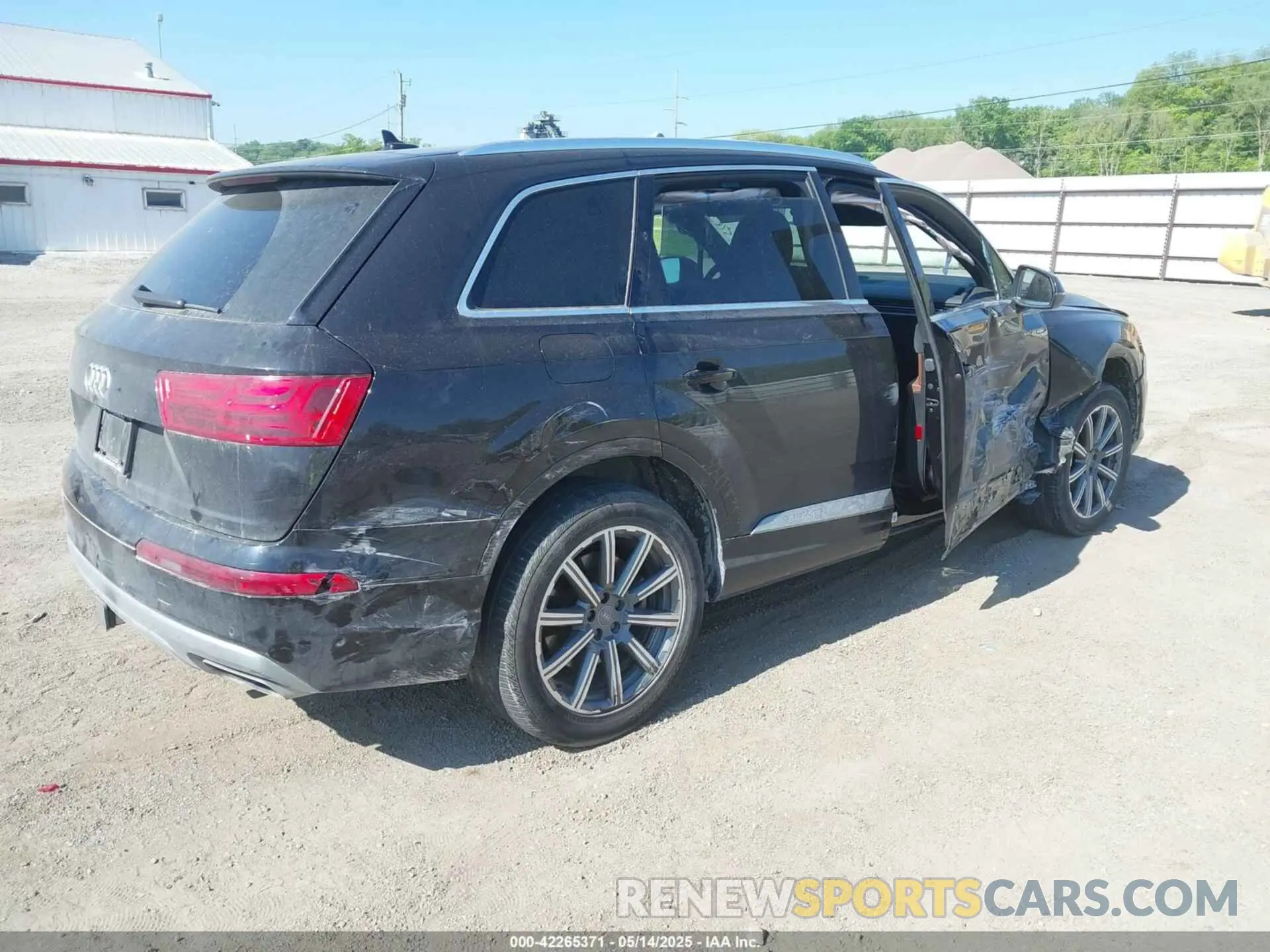 4 Фотография поврежденного автомобиля WA1VAAF70KD004469 AUDI Q7 2019
