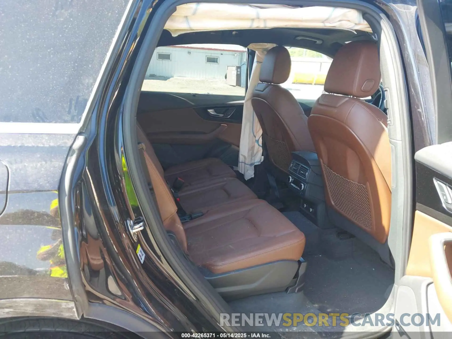 8 Фотография поврежденного автомобиля WA1VAAF70KD004469 AUDI Q7 2019
