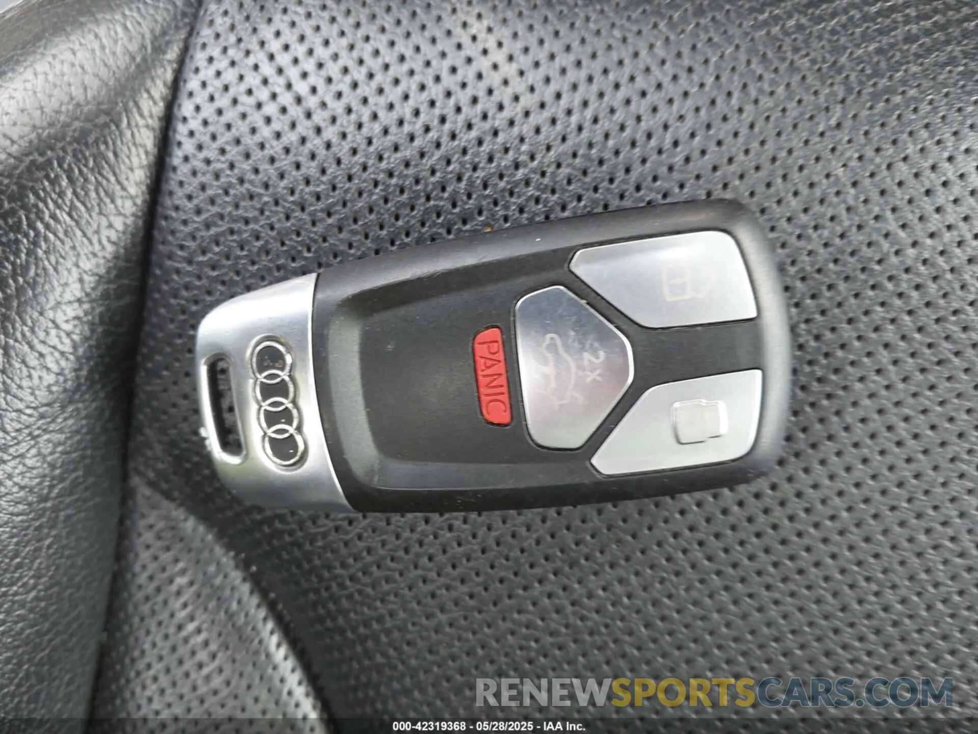 11 Photograph of a damaged car WA1VAAF70KD020350 AUDI Q7 2019